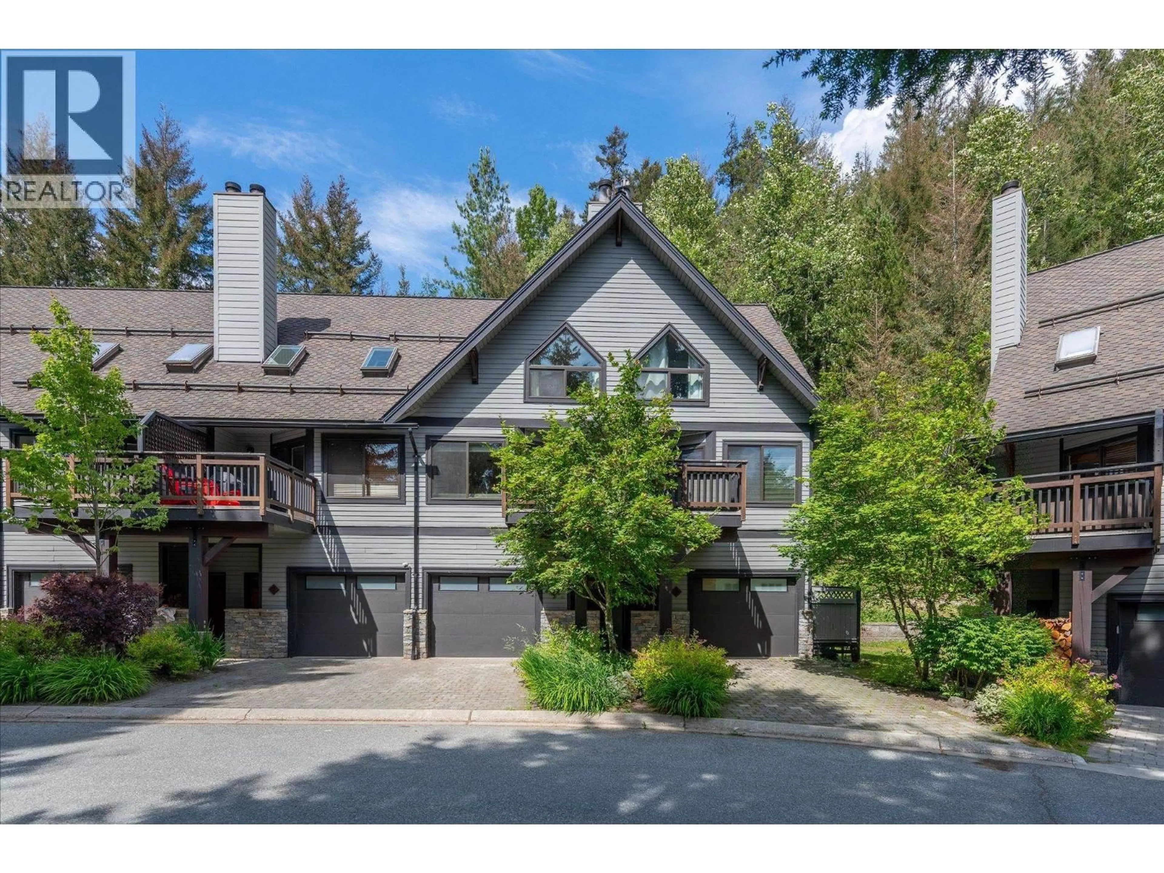 A pic from outside/outdoor area/front of a property/back of a property/a pic from drone, mountain view for 6 - 2014 LONDON LANE, Whistler British Columbia V8E0B6