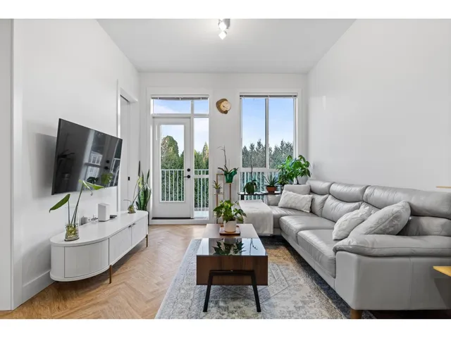 425 - 14968 101A AVENUE, Surrey 3