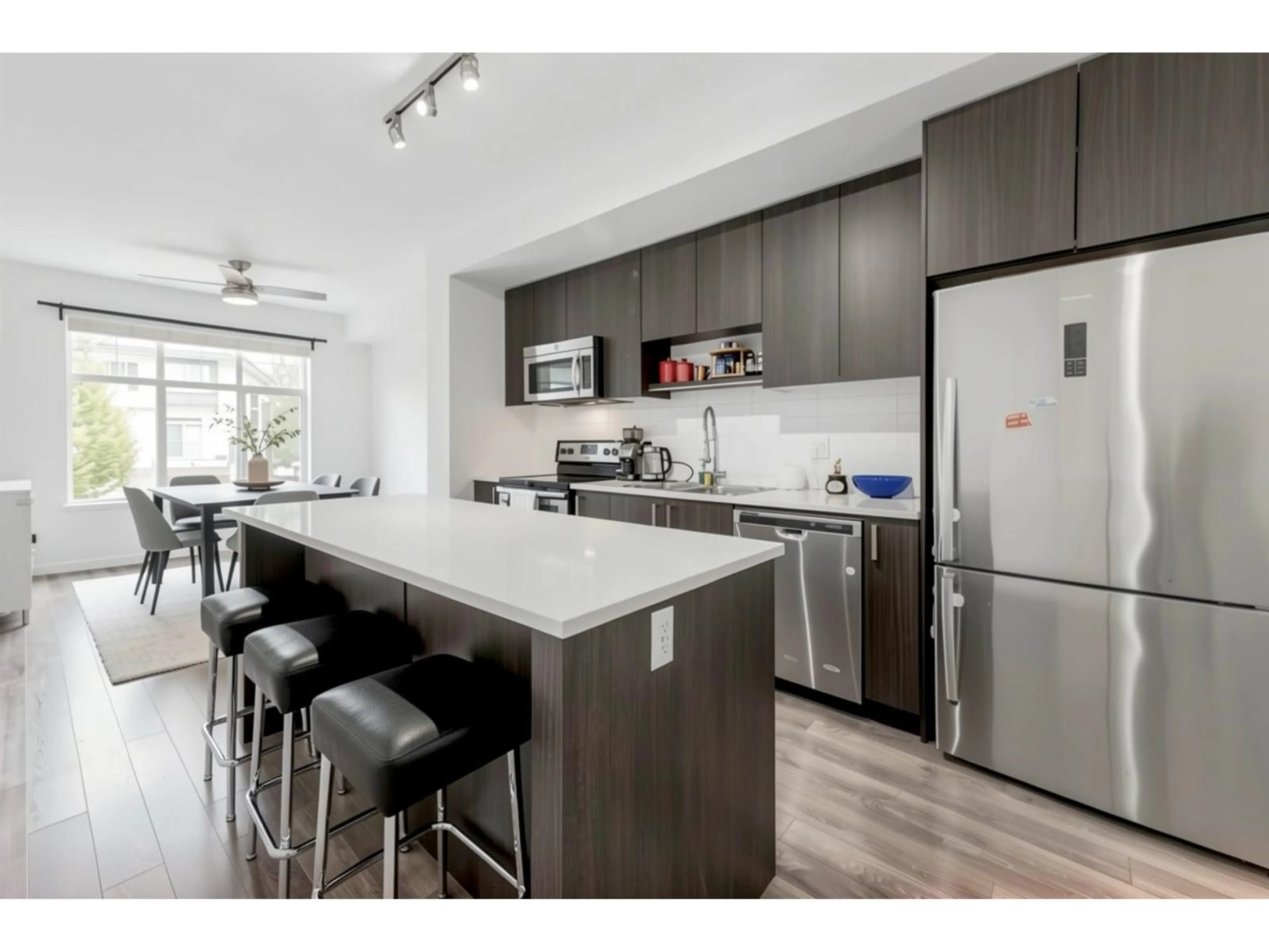 Open concept kitchen, unknown for 99 - 15340 GUILDFORD DRIVE, Surrey British Columbia V3R0C9