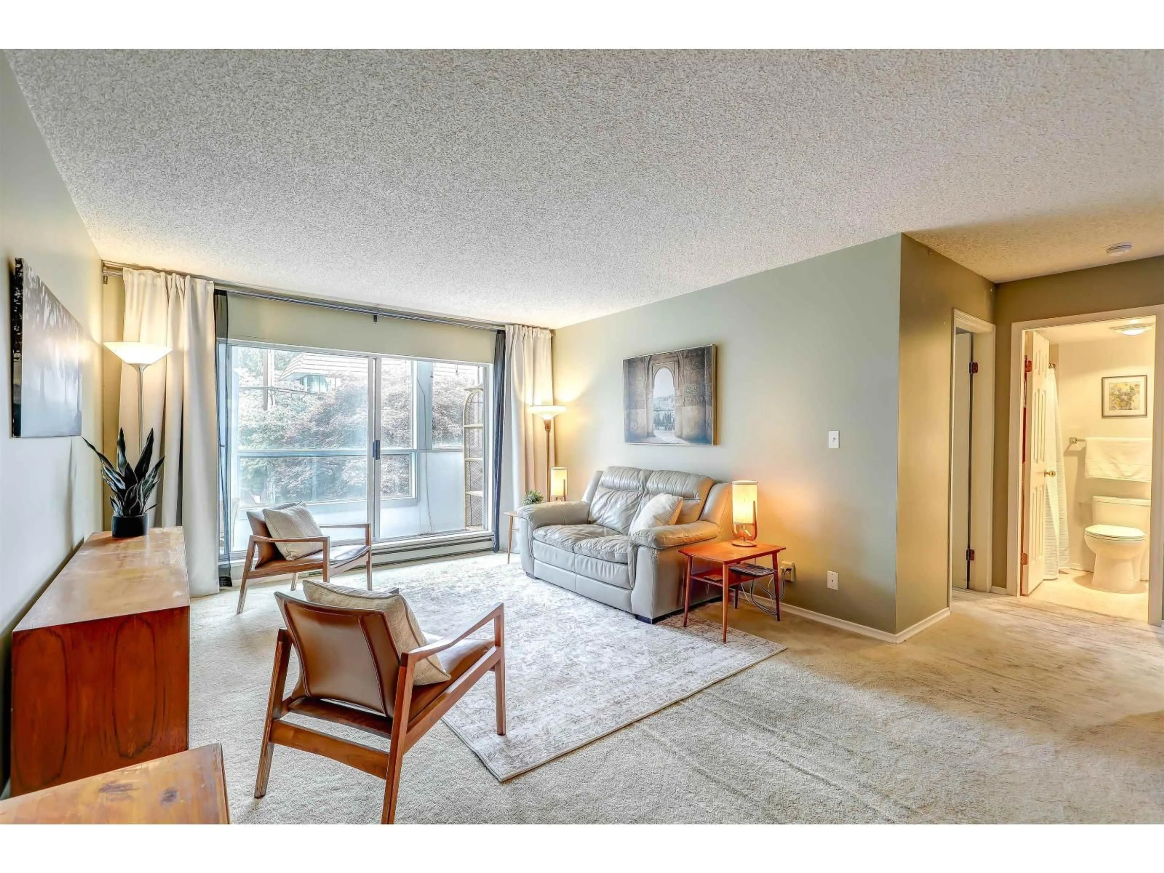 Living room with furniture, unknown for 206 - 1473 BLACKWOOD STREET, White Rock British Columbia V4B3V6
