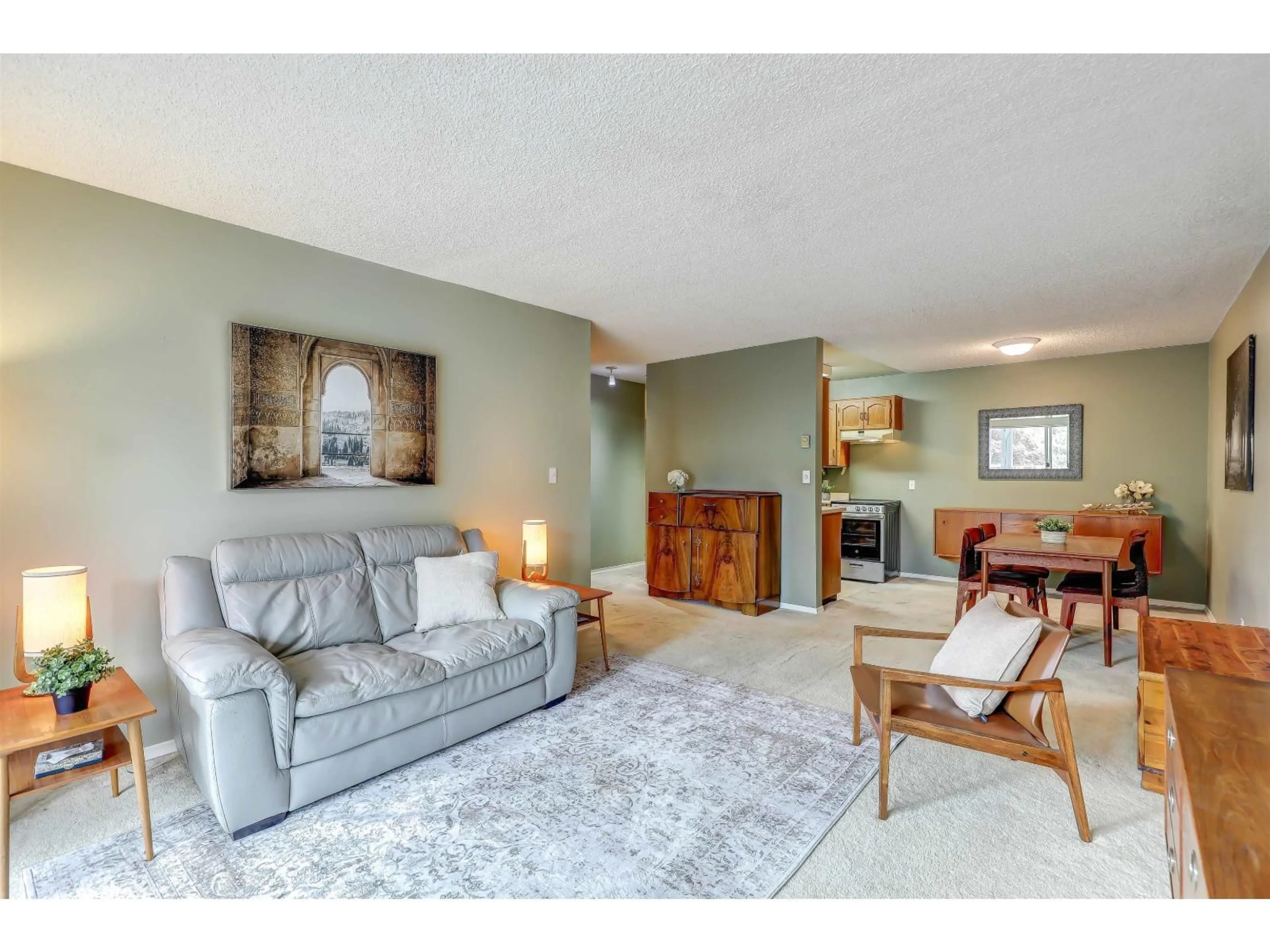 Living room with furniture, unknown for 206 - 1473 BLACKWOOD STREET, White Rock British Columbia V4B3V6