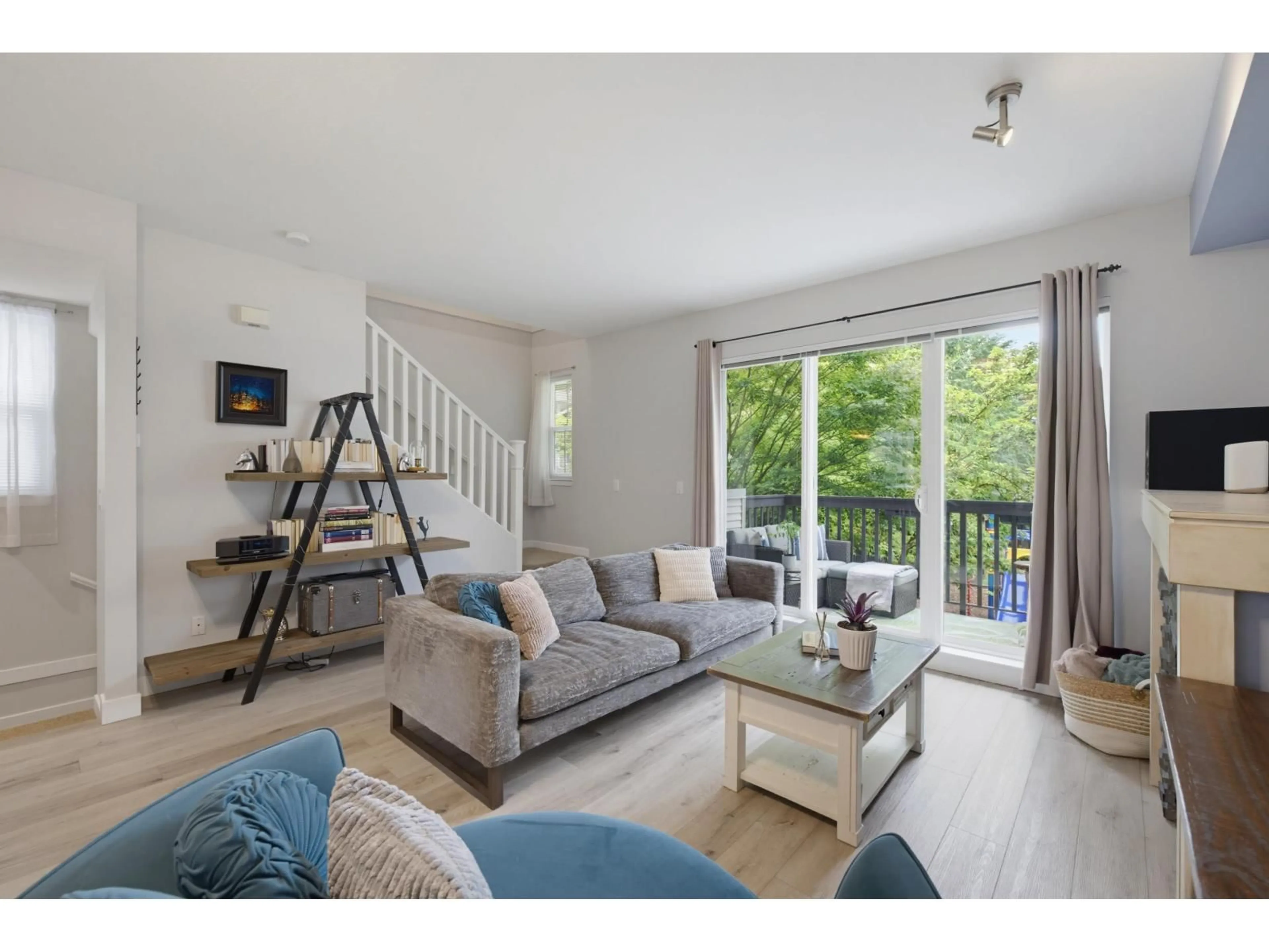 Living room with furniture, unknown for 46 - 7155 189 STREET, Surrey British Columbia V4N5S8