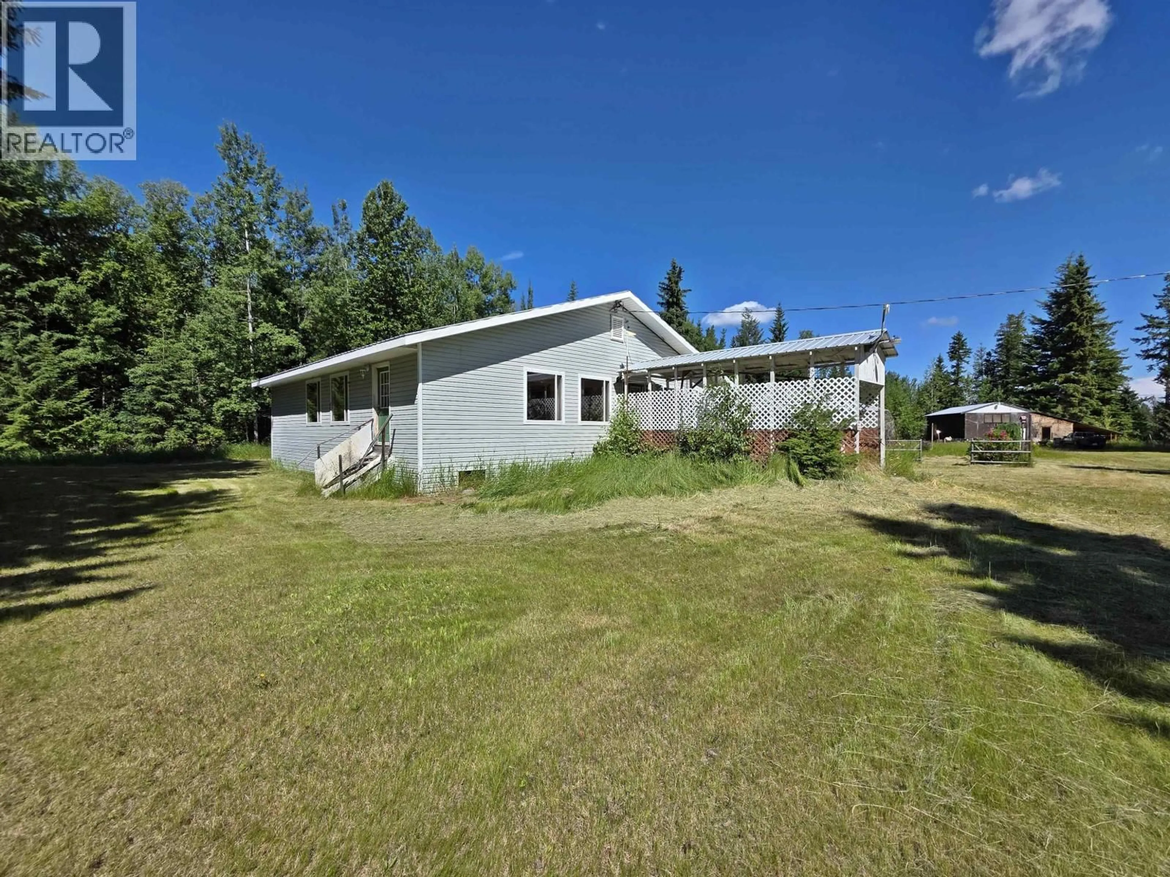 A pic from outside/outdoor area/front of a property/back of a property/a pic from drone, unknown for 2962 STEBBE ROAD, Quesnel British Columbia V2J7E6