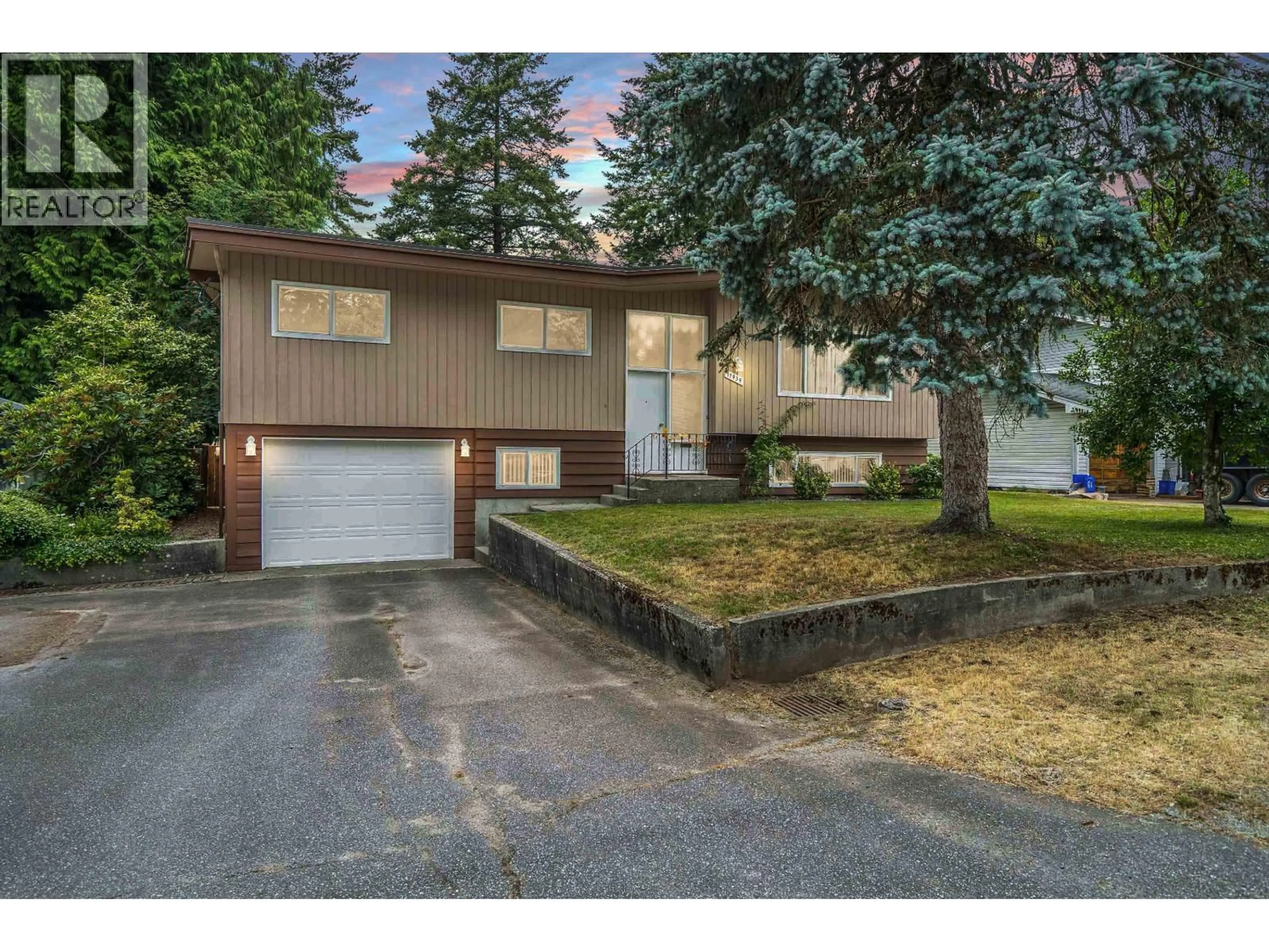 Home with vinyl exterior material, street for 11939 HALL STREET, Maple Ridge British Columbia V2X5L9