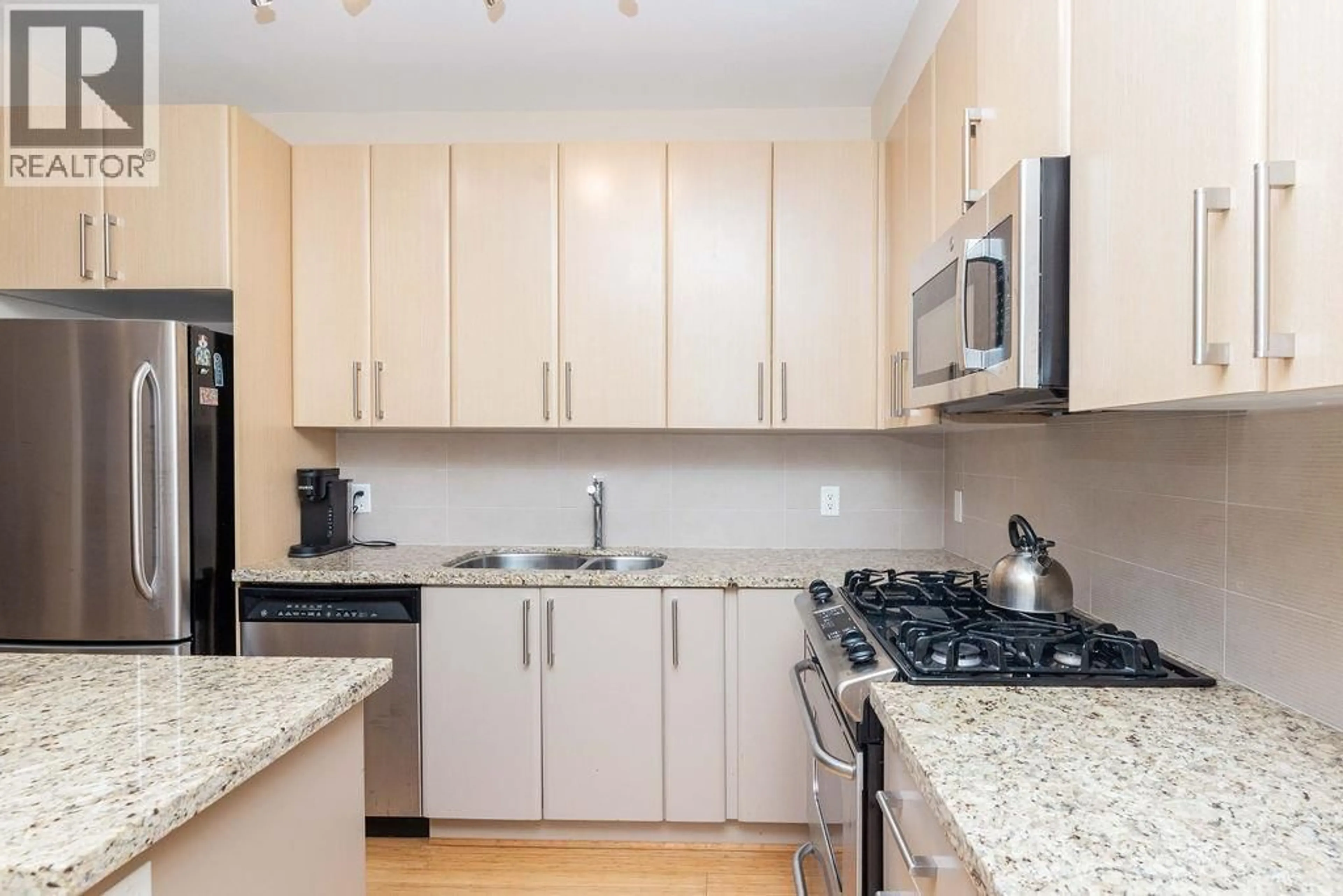 Standard kitchen, unknown for 241 - 5160 DAVIS BAY ROAD, Sechelt British Columbia V7Z0H3