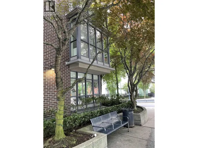 891 HELMCKEN STREET, Vancouver 2