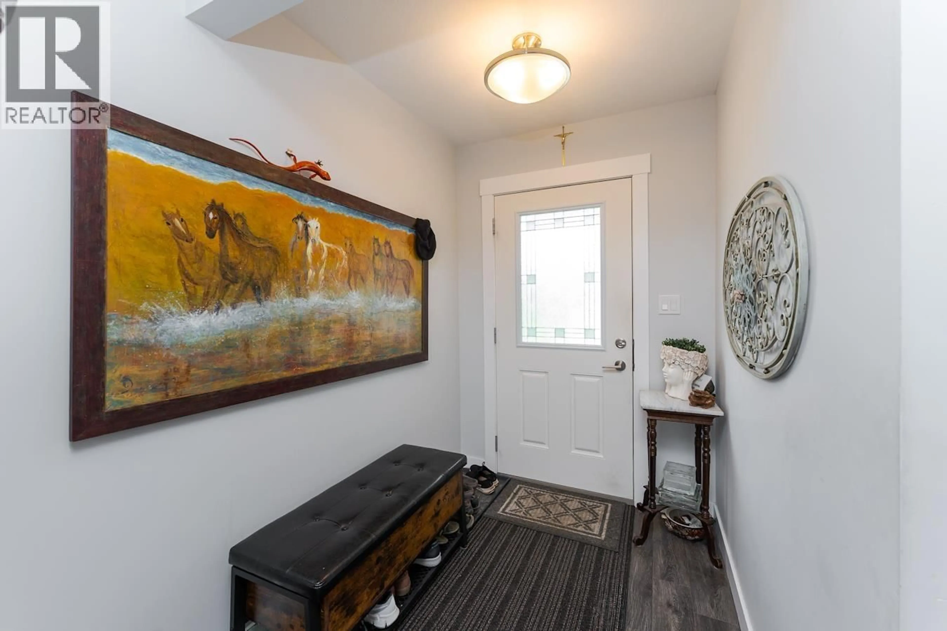 Indoor entryway for 704 - 6798 WESTGATE AVENUE, Prince George British Columbia V2N0H6