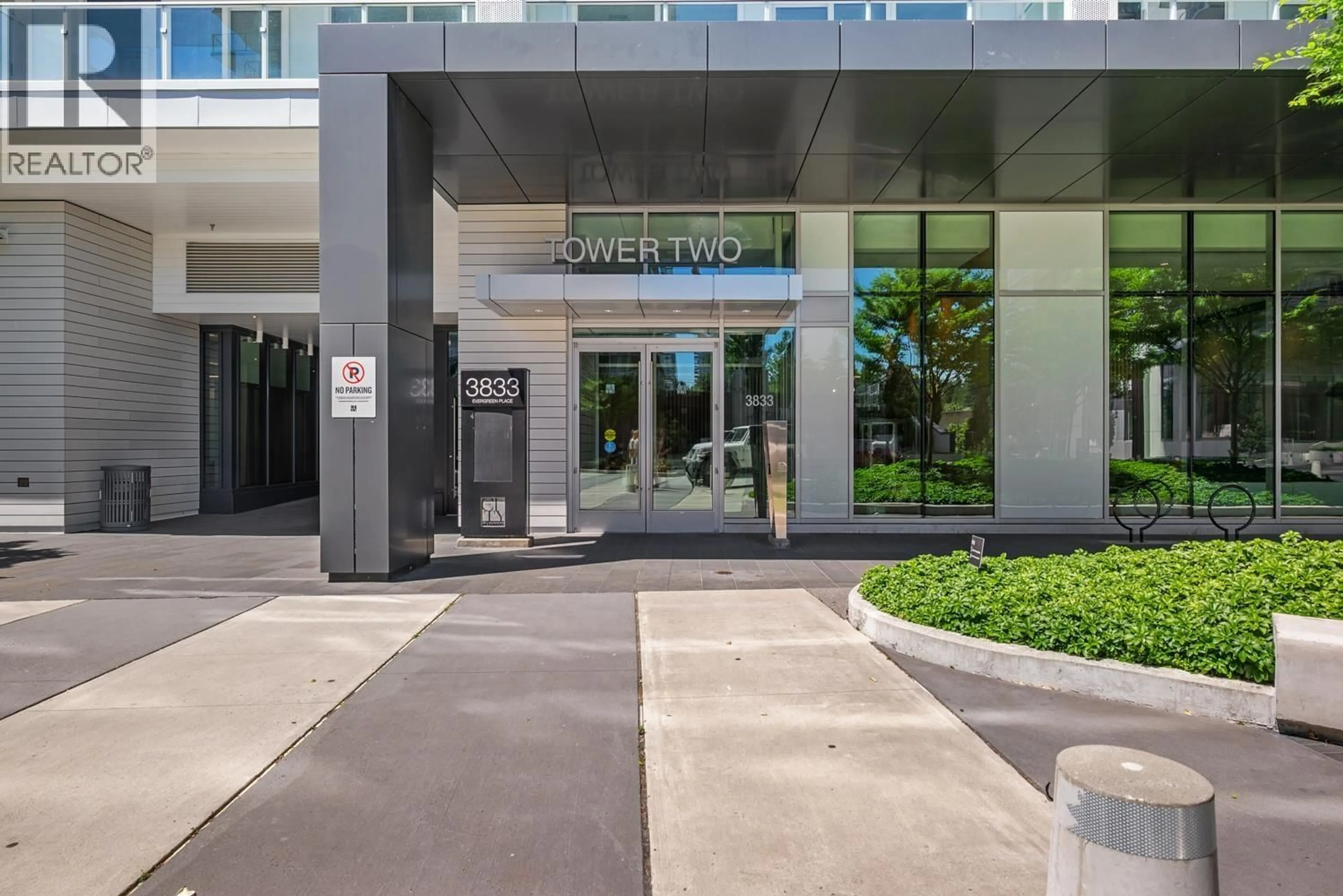 Indoor foyer for 4111 - 3833 EVERGREEN PLACE, Burnaby British Columbia V3J0M2