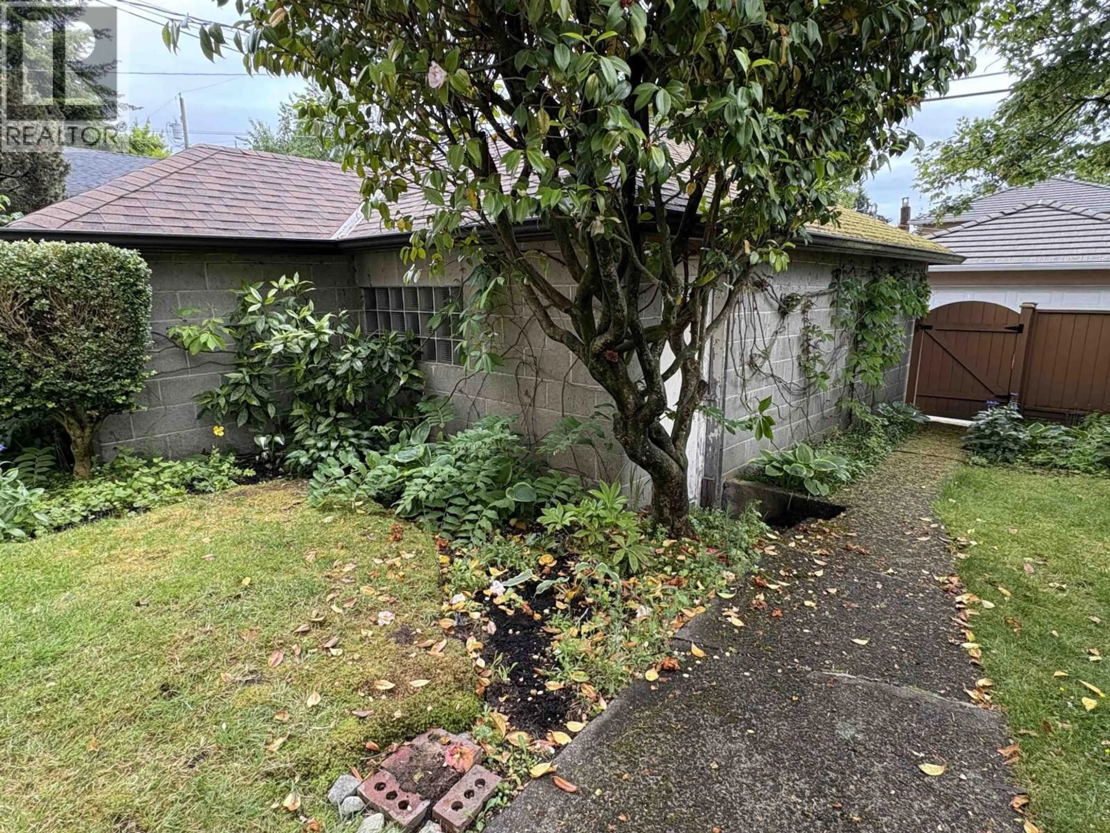Shed for 312 46TH AVENUE, Vancouver British Columbia V5W1Z8