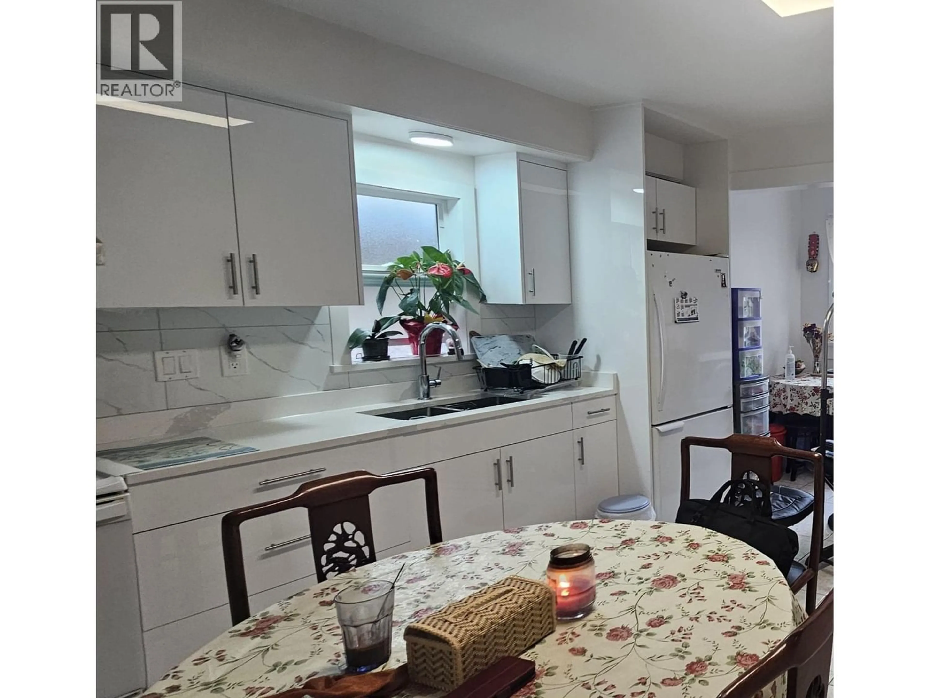 Unknown for 5350 CECIL STREET, Vancouver British Columbia V5R4E5
