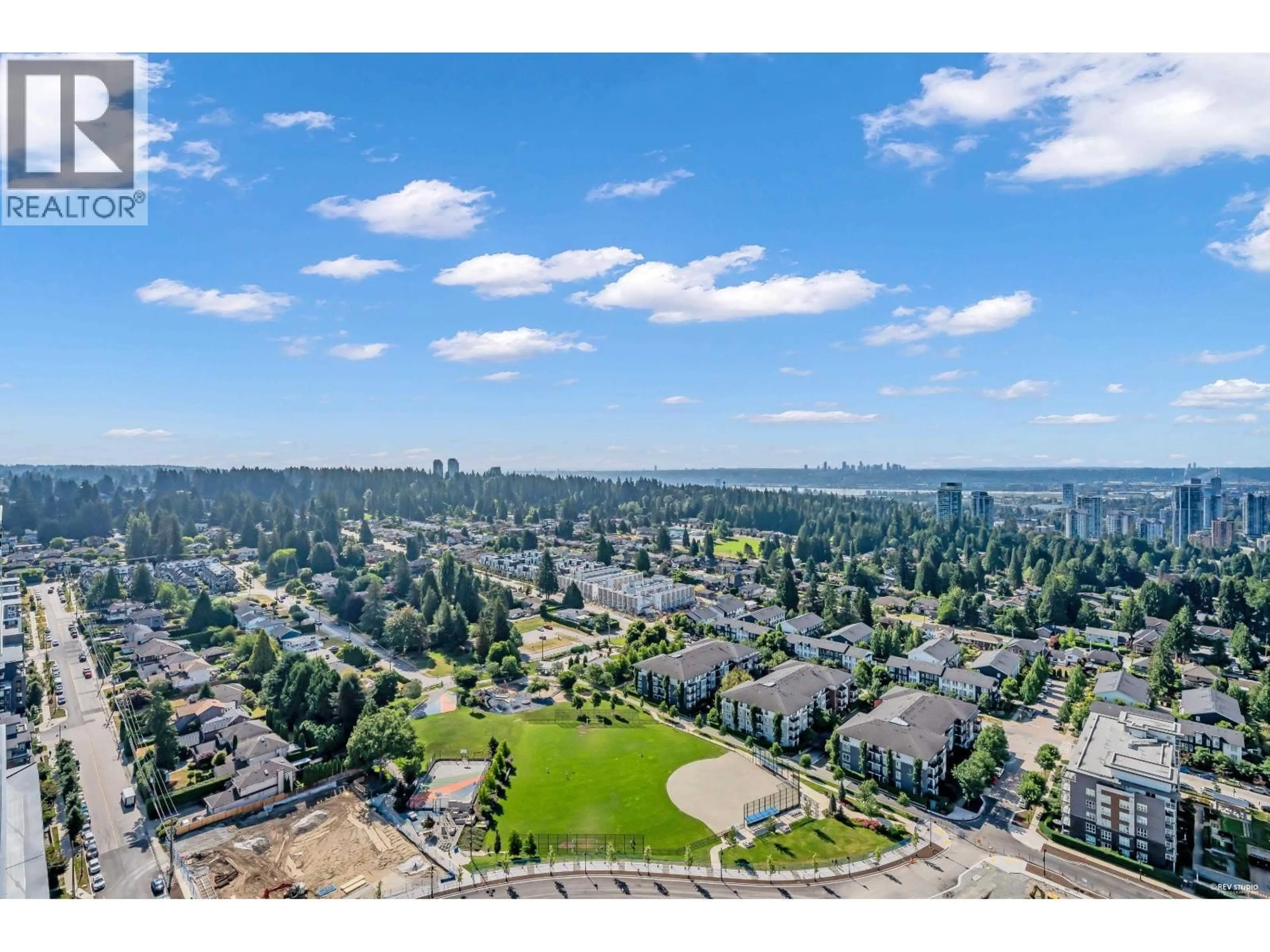 A pic from outside/outdoor area/front of a property/back of a property/a pic from drone, unknown for 3104 - 537 COTTONWOOD AVENUE, Coquitlam British Columbia V3J0S4