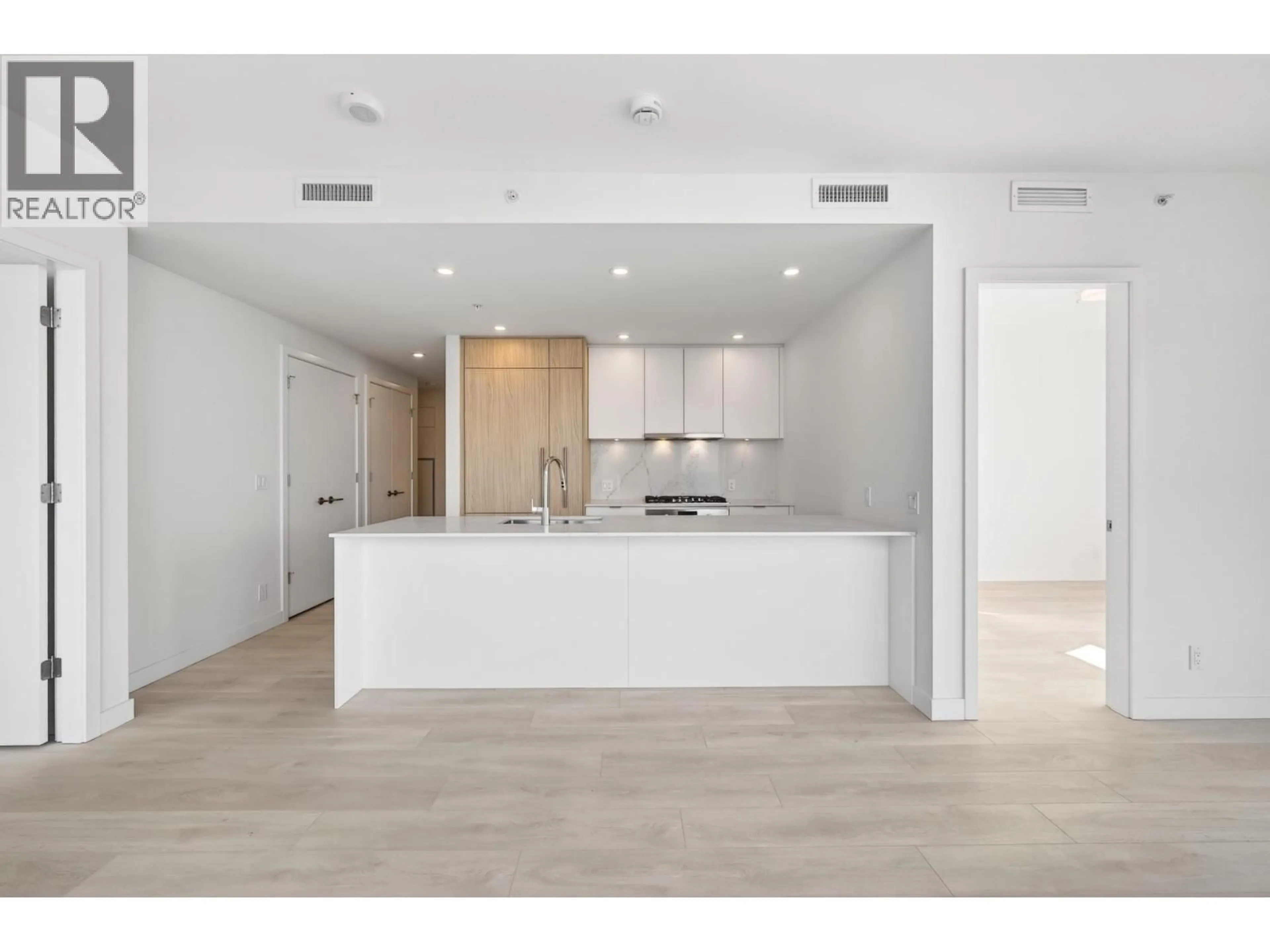 Open concept kitchen, unknown for 3104 - 537 COTTONWOOD AVENUE, Coquitlam British Columbia V3J0S4