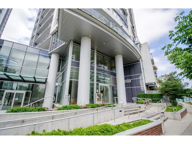 2506 - 13308 CENTRAL AVENUE, Surrey 4