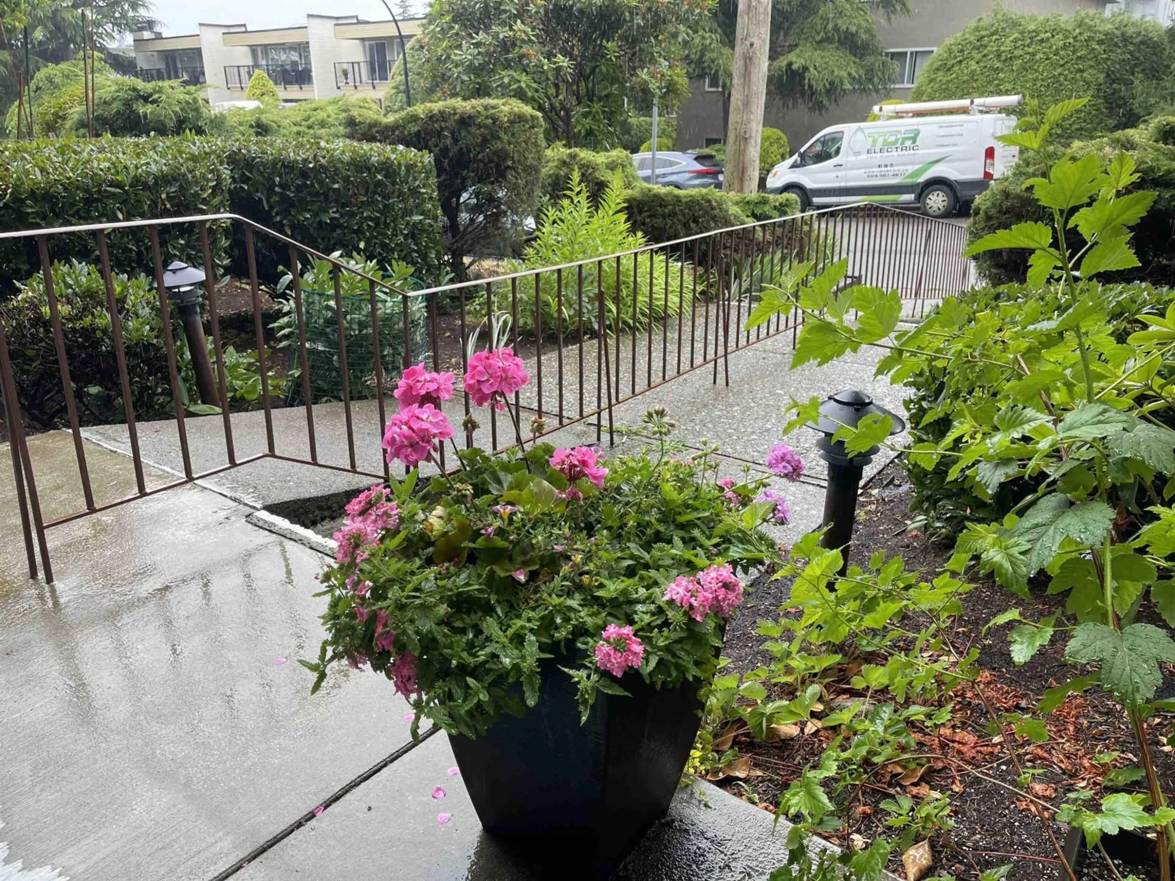 Patio, unknown for 106 - 1360 MARTIN STREET, White Rock British Columbia V4B3W5