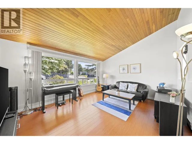 10311 HOLLYMOUNT DRIVE, Richmond 3