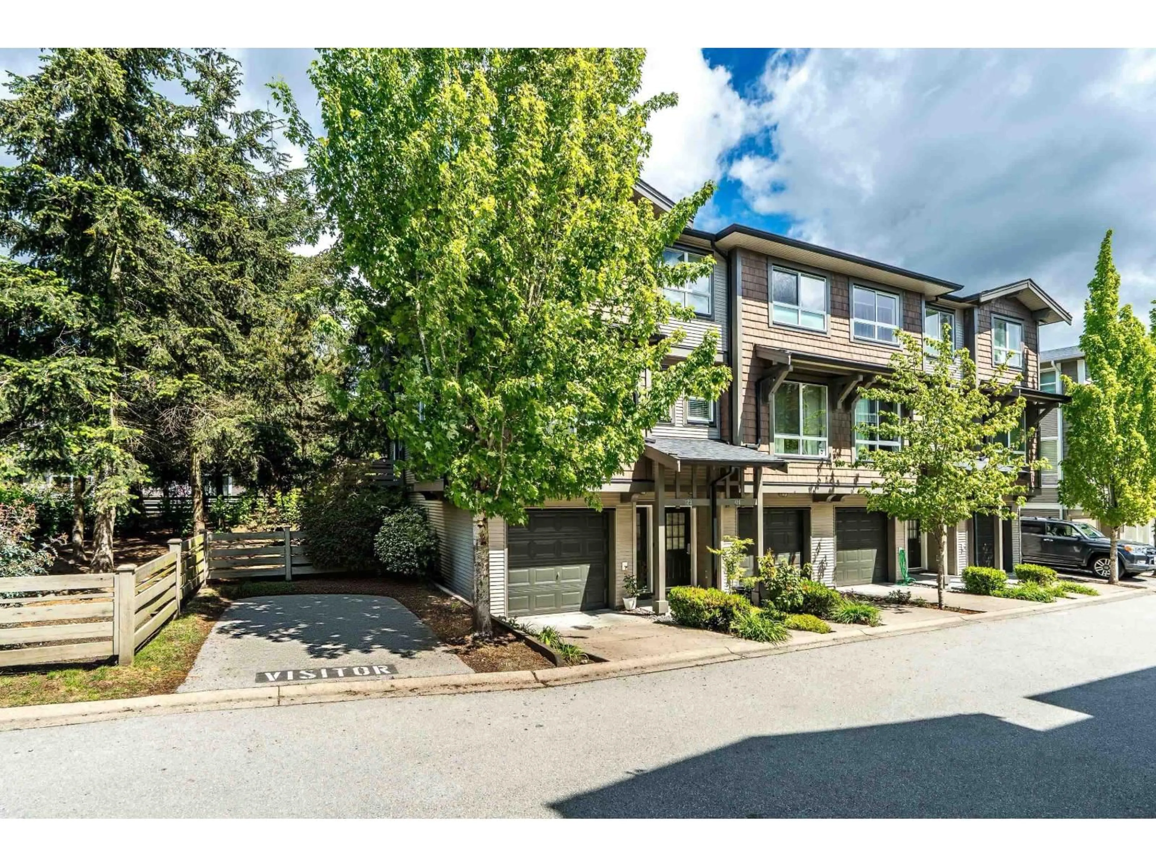 A pic from outside/outdoor area/front of a property/back of a property/a pic from drone, street for 123 - 2729 158 STREET, Surrey British Columbia V3Z1P4