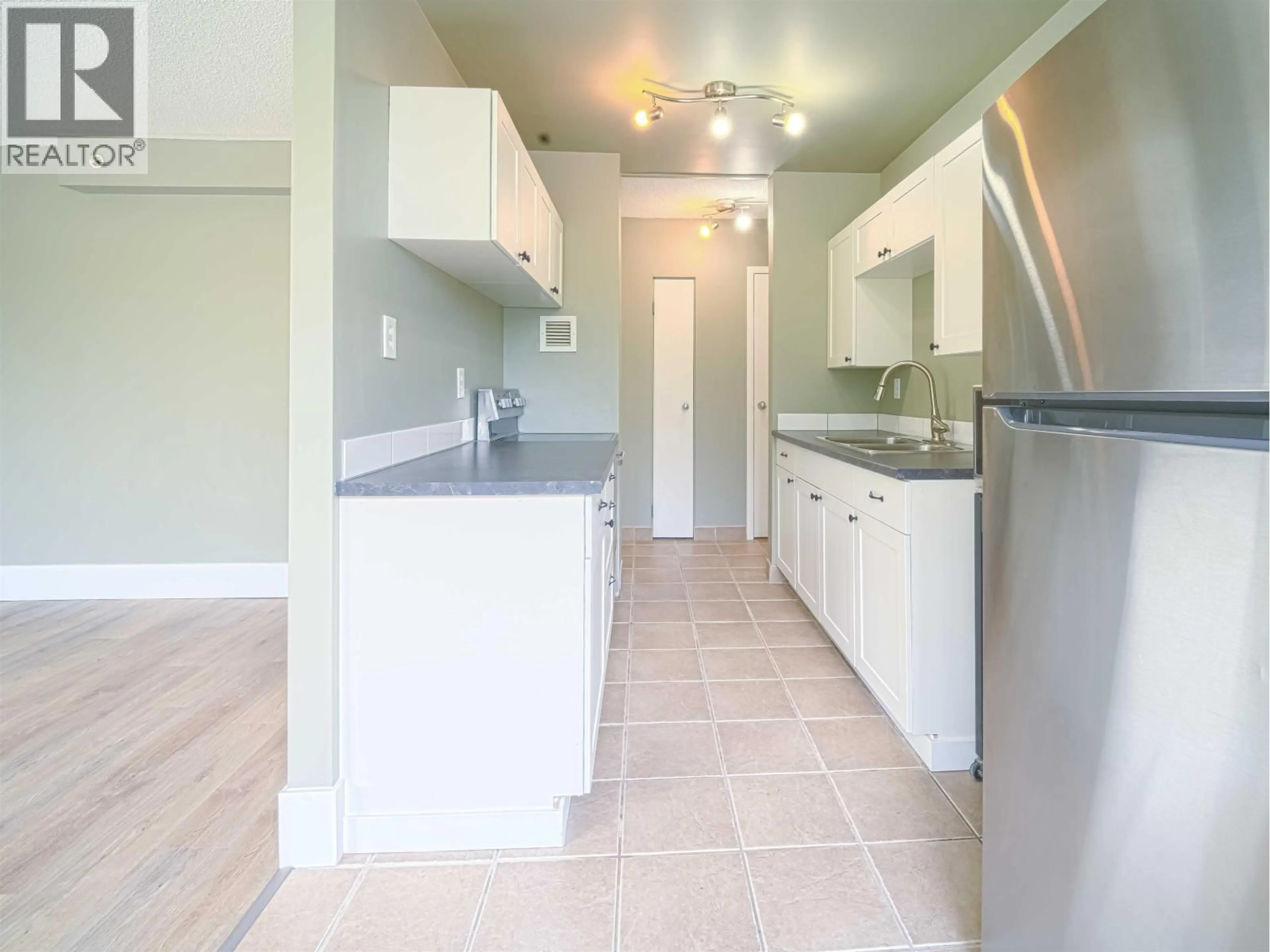 Standard kitchen, ceramic/tile floor for 406 - 1501 QUEENSWAY STREET, Prince George British Columbia V2L1L5