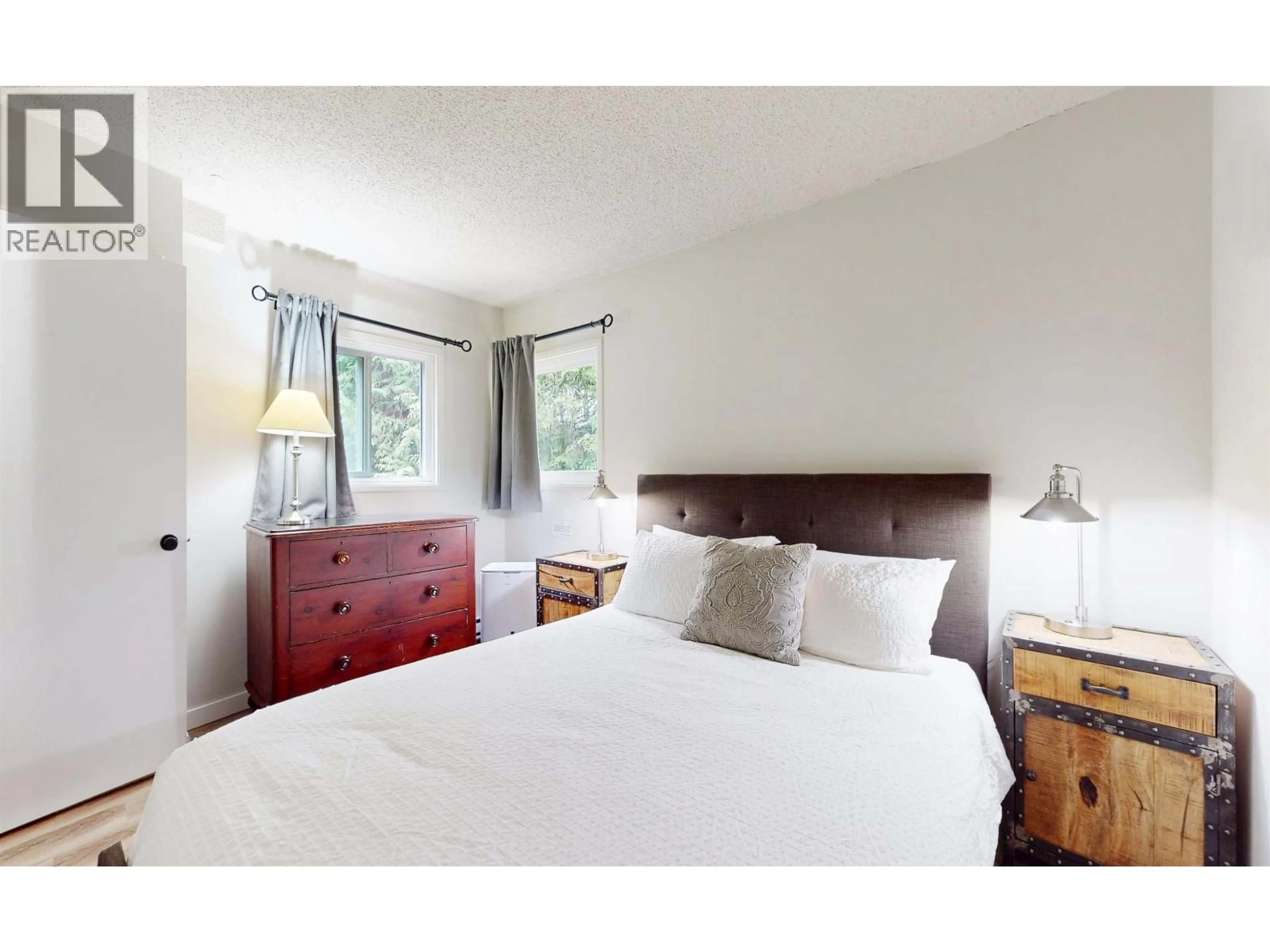 Bedroom with bed, unknown for 4 - 2235 SAPPORO DRIVE, Whistler British Columbia V8E0B5