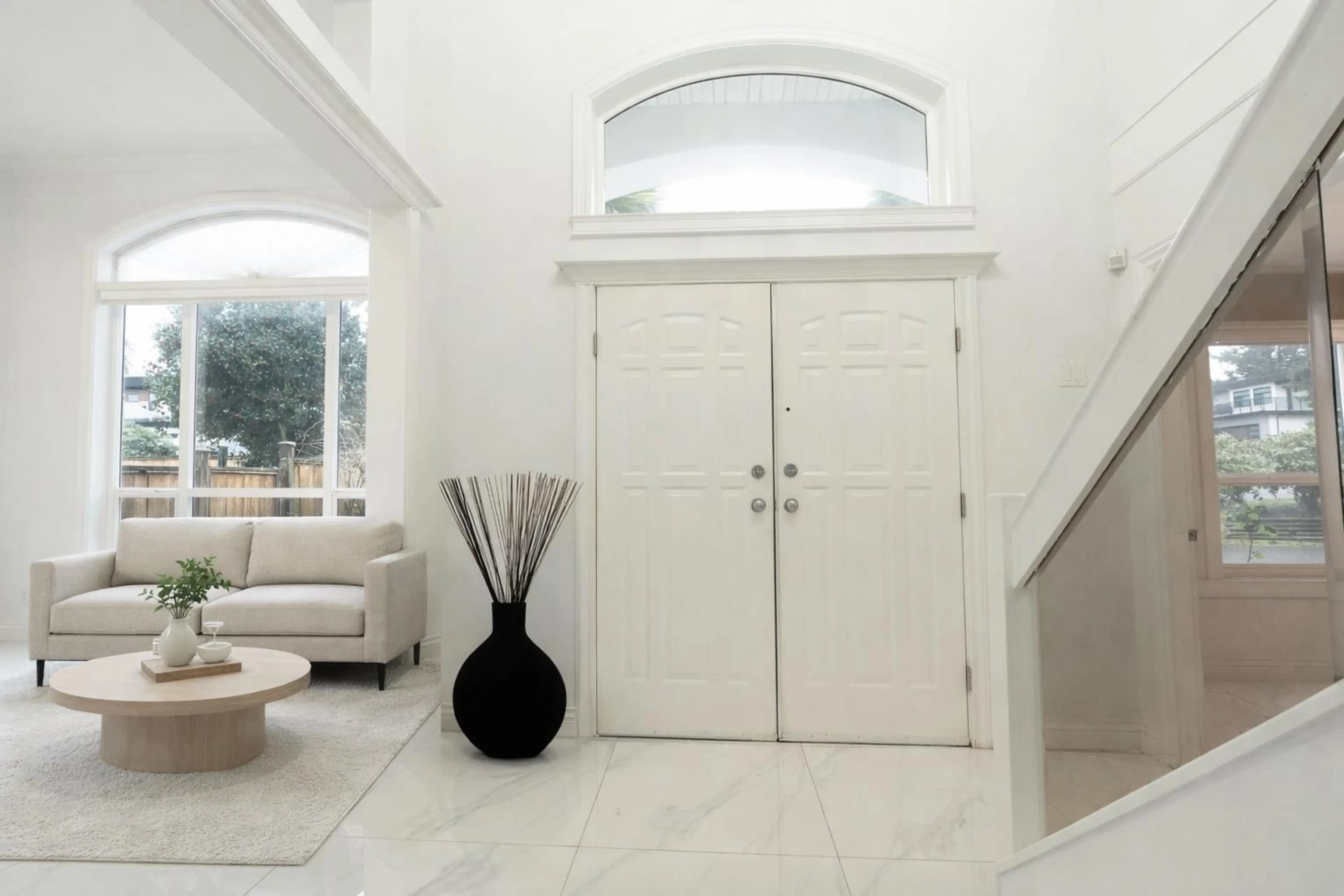 Indoor entryway for 1388 LEE STREET, White Rock British Columbia V4B4P8