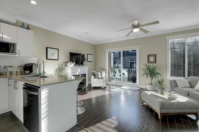 73 - 15399 GUILDFORD DRIVE, Surrey 5