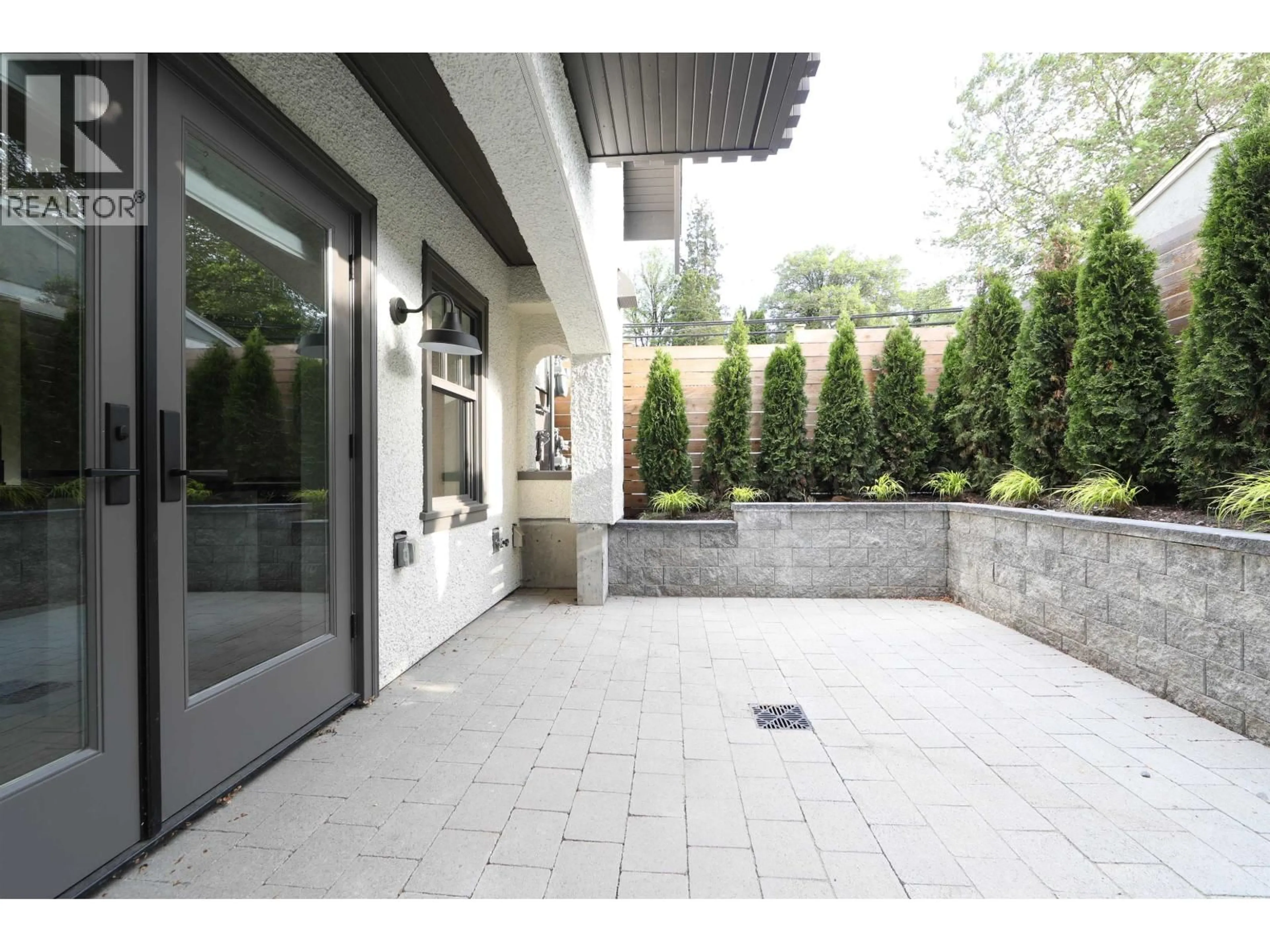 Patio, street for 4109 HUDSON STREET, Vancouver British Columbia V6H0C5
