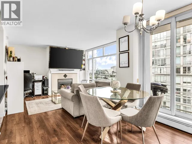 2807 - 1199 MARINASIDE CRESCENT, Vancouver 3