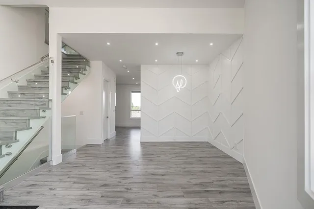 15051 63A AVENUE, Surrey 2