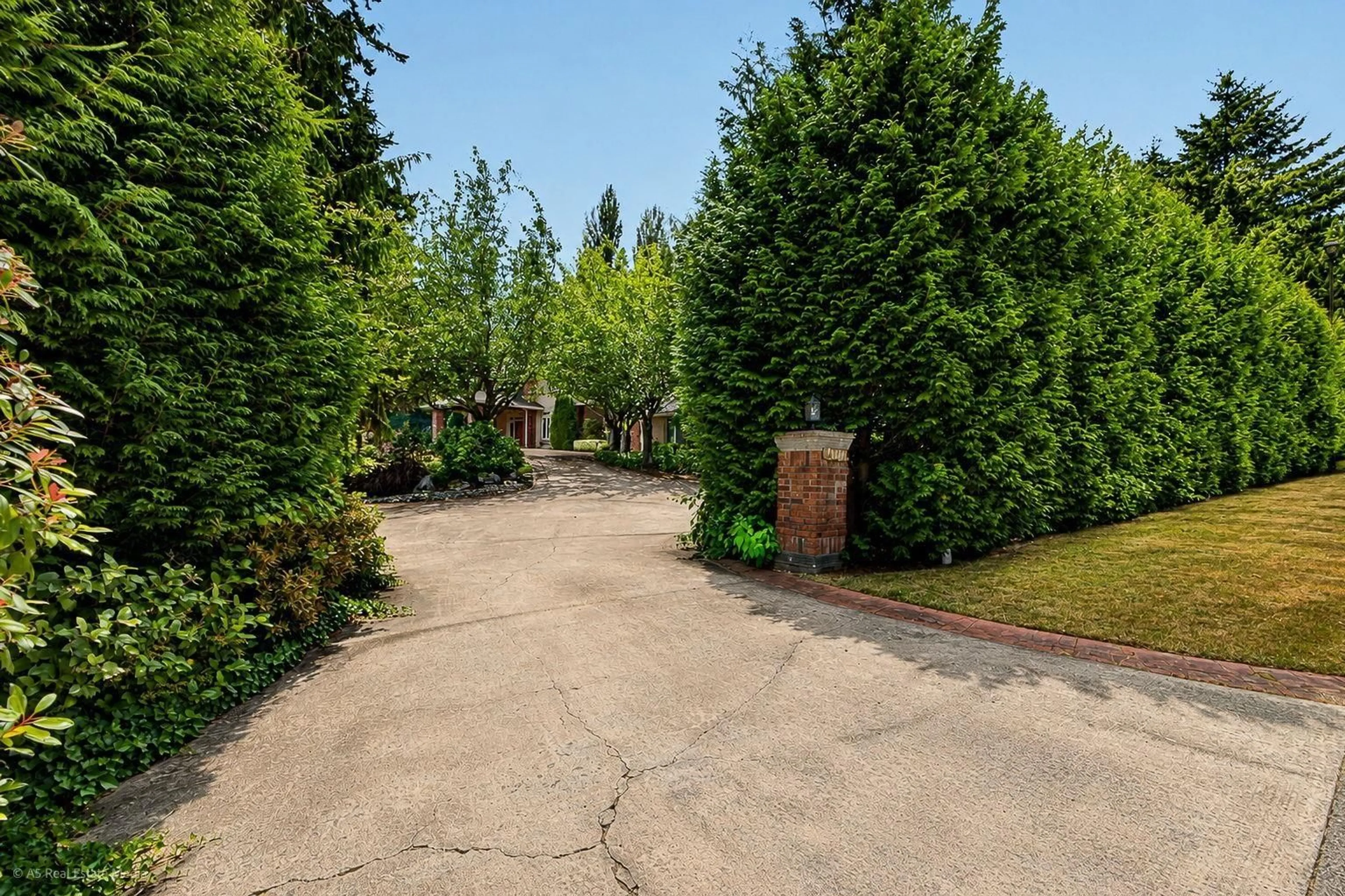 Patio, street for 14078 31A AVENUE, Surrey British Columbia V4P2J4