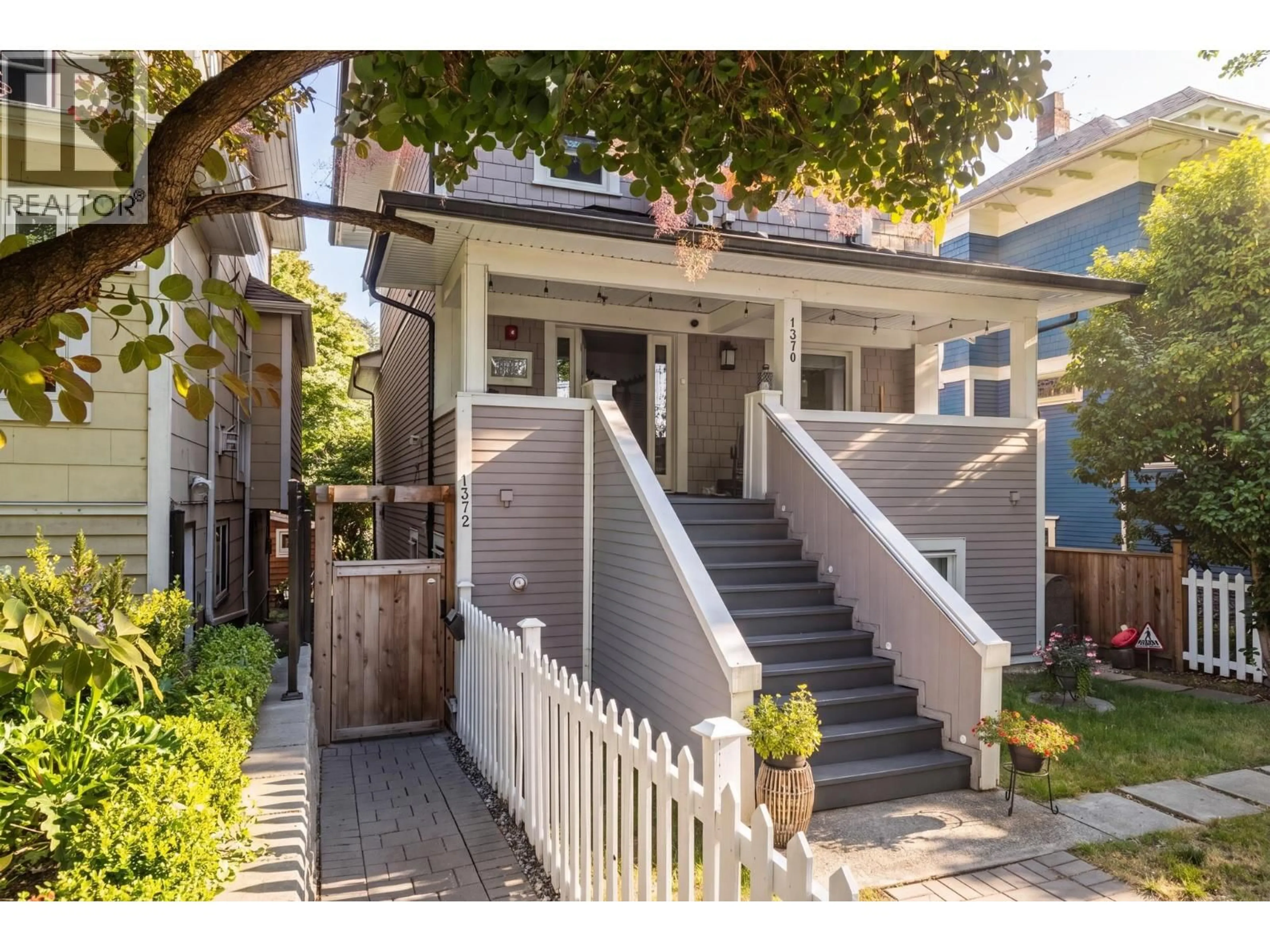 Unknown for 1372 10TH AVENUE, Vancouver British Columbia V5N1X3