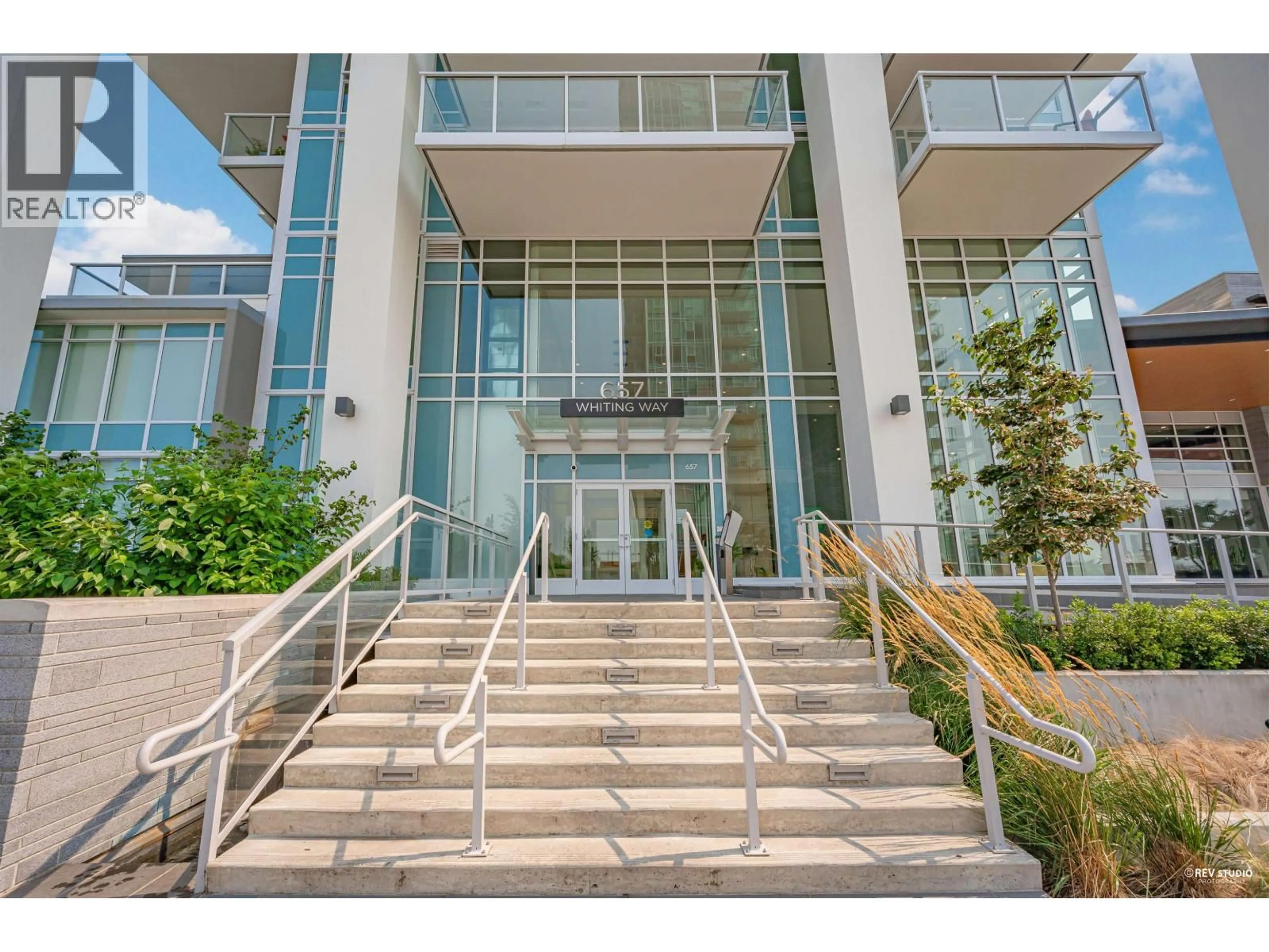 Indoor foyer for 1201 - 657 WHITING WAY, Coquitlam British Columbia V3J0J6