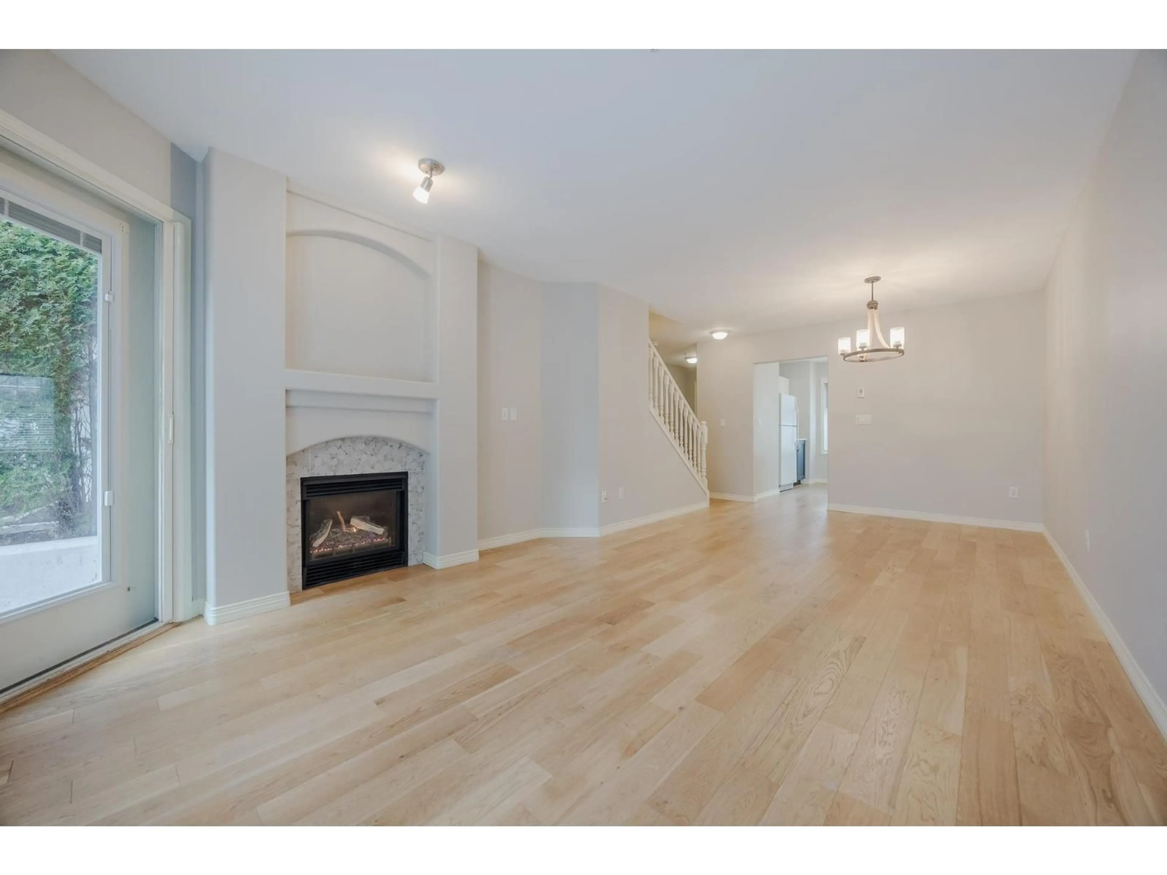 Unknown for 16 - 15432 16A AVENUE, Surrey British Columbia V4A1T3