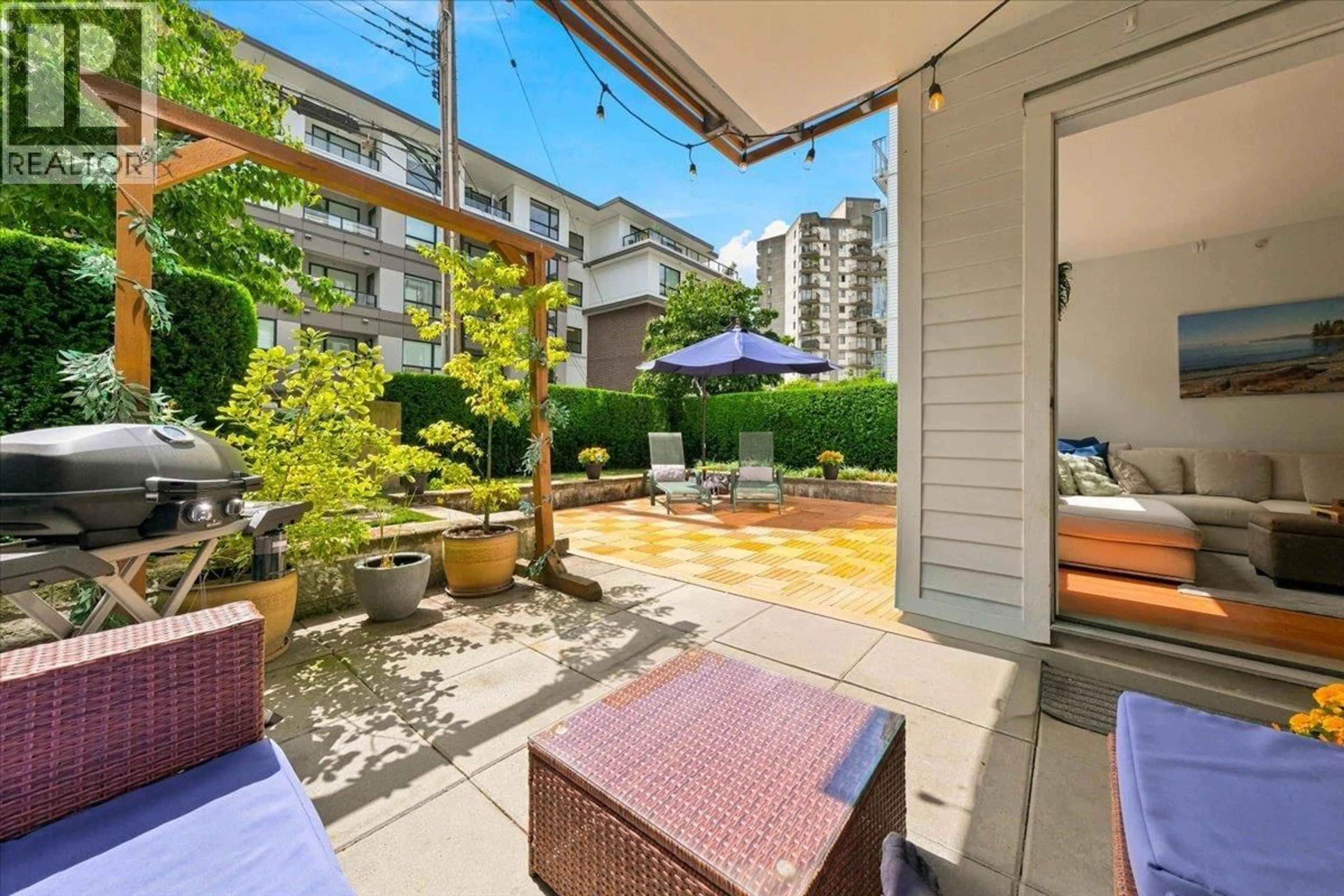 Patio, street for 3 - 221 3 STREET, North Vancouver British Columbia V7L0C1