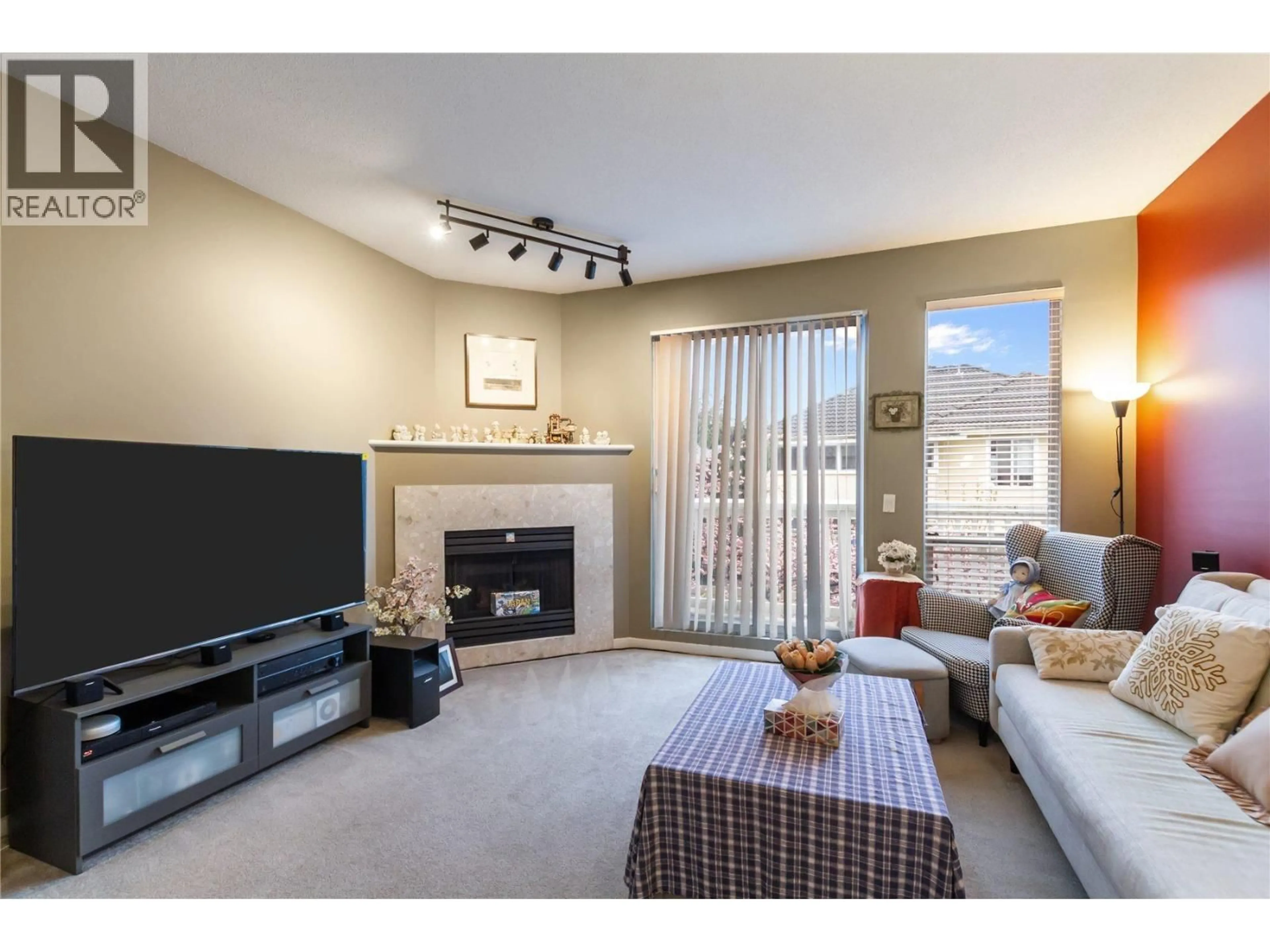 Living room with furniture, carpet floor for 7 - 12900 JACK BELL DRIVE, Richmond British Columbia V6V2V8