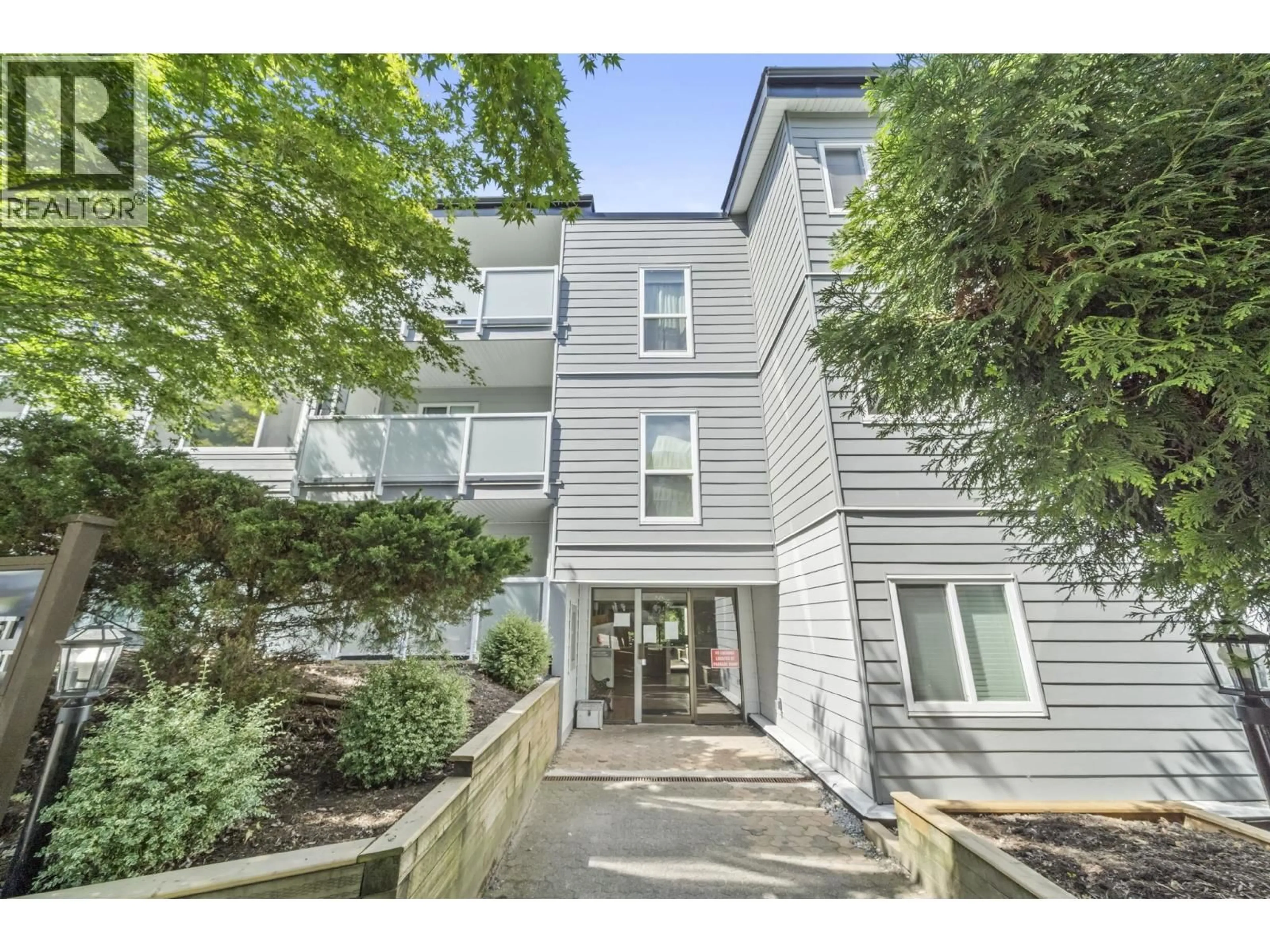 Unknown for 204 - 3883 LAUREL STREET, Burnaby British Columbia V5G4M8