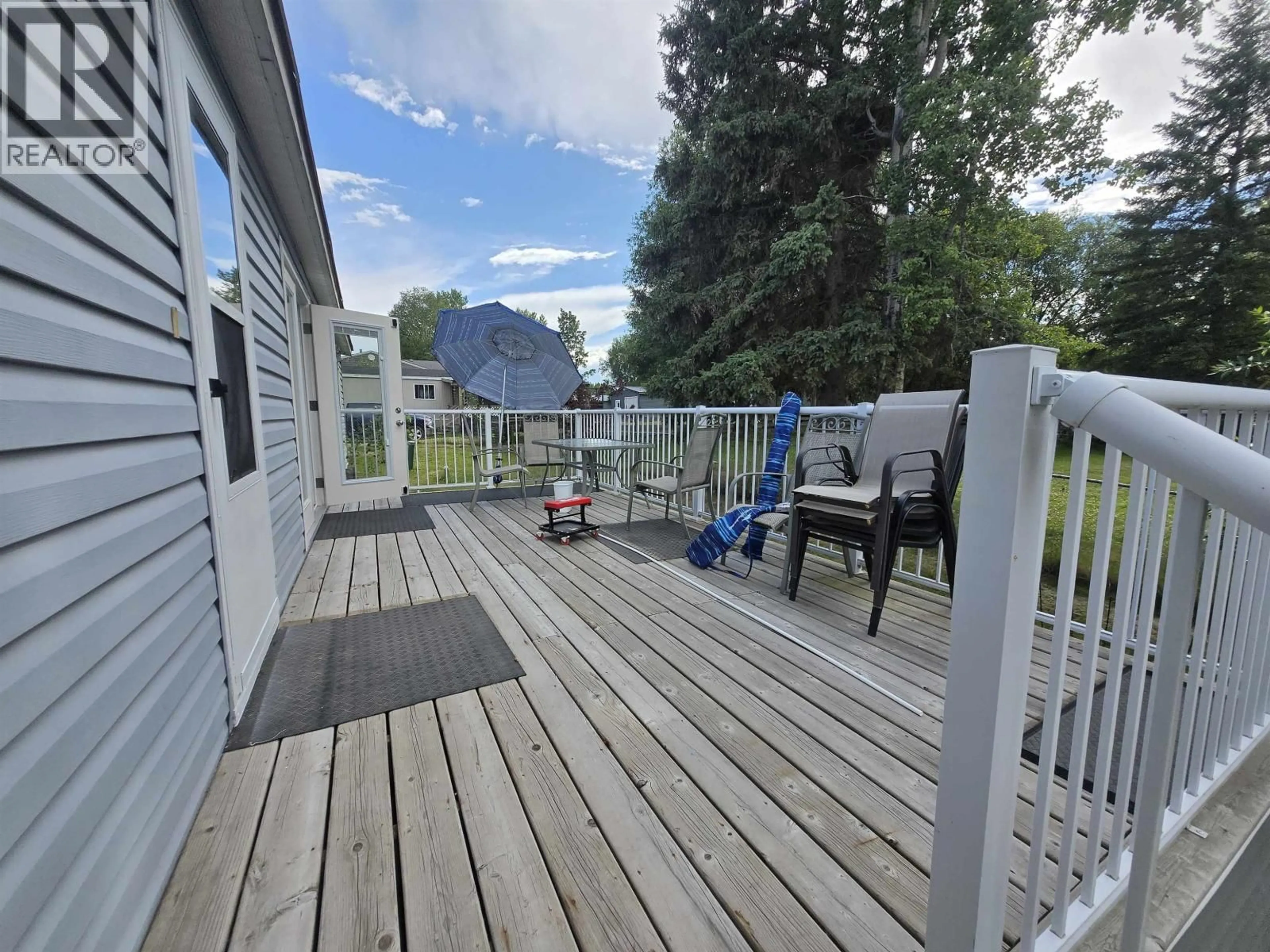 Patio, mountain view for 1243 MOUNTAIN ASH ROAD, Red Bluff / Dragon Lake British Columbia V2J3W1