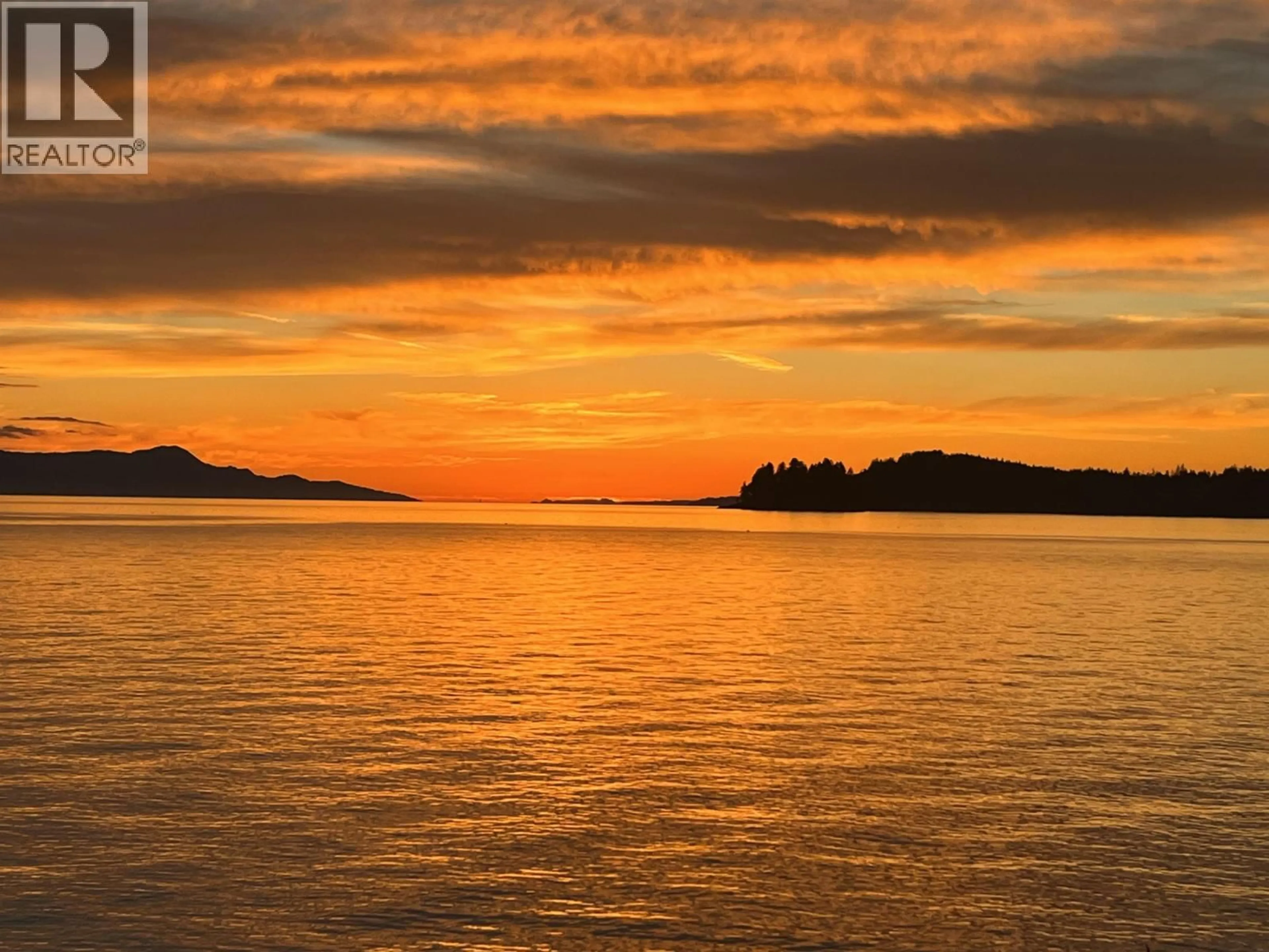 Blurry image for 11579 SUNSHINE COAST HIGHWAY, Halfmoon Bay British Columbia V7Z1C1