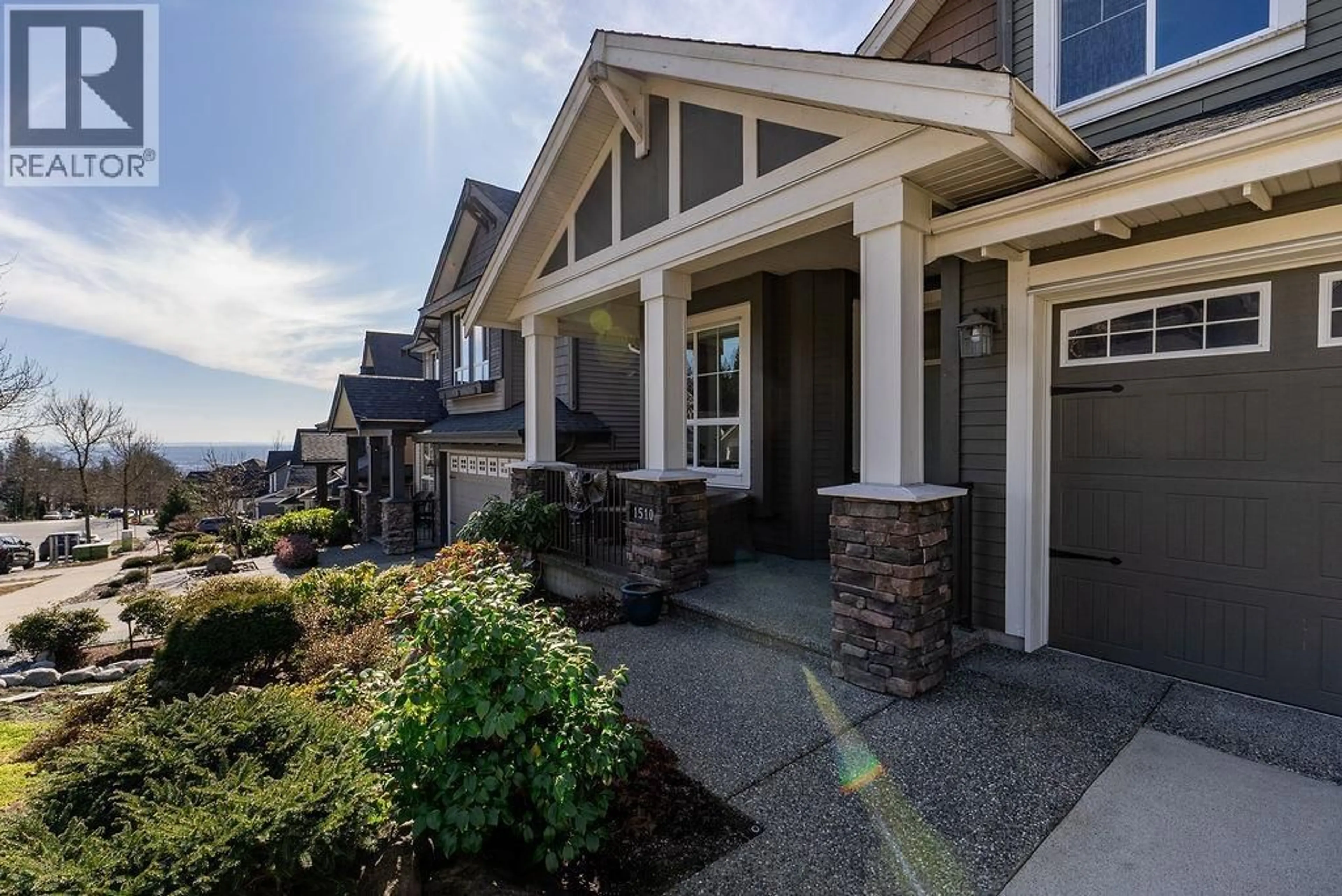 Home with vinyl exterior material, mountain view for 1510 DAYTON STREET, Coquitlam British Columbia V3E0J6