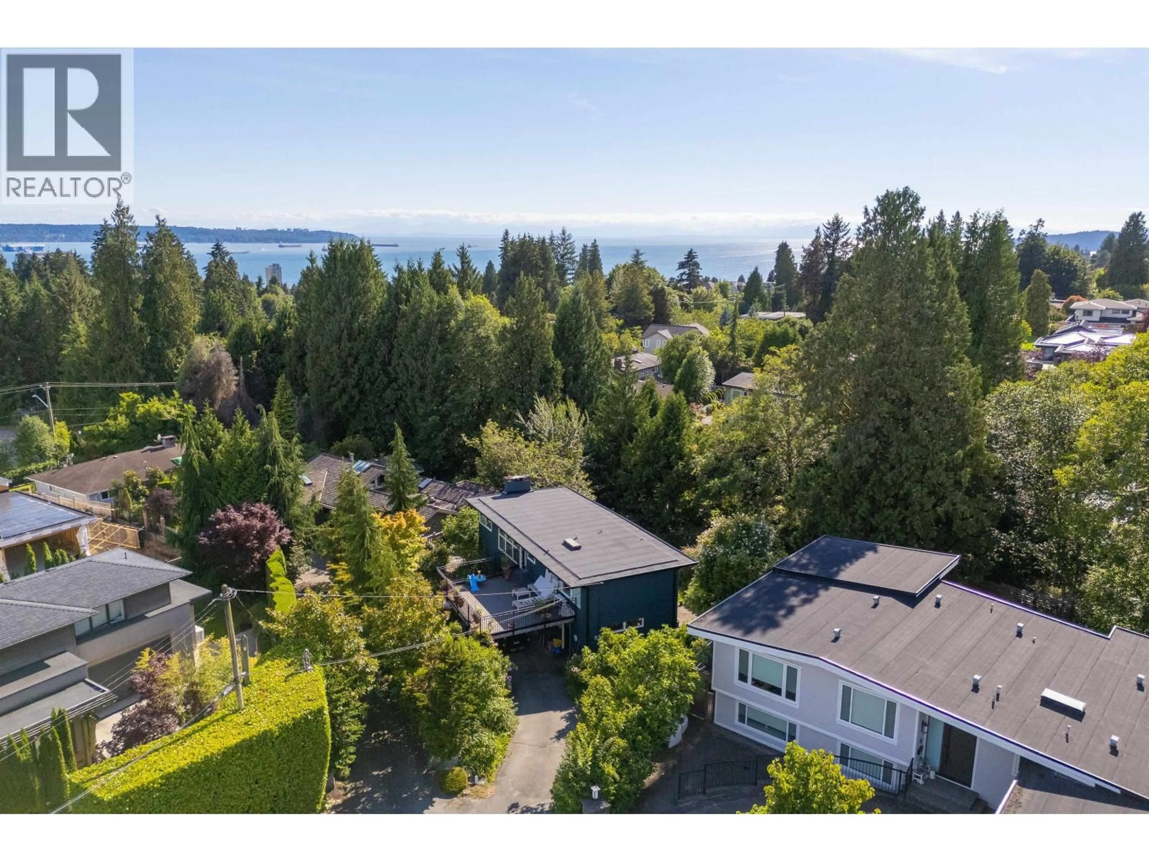 A pic from outside/outdoor area/front of a property/back of a property/a pic from drone, water/lake/river/ocean view for 1764 OTTAWA PLACE, West Vancouver British Columbia V7V2T7
