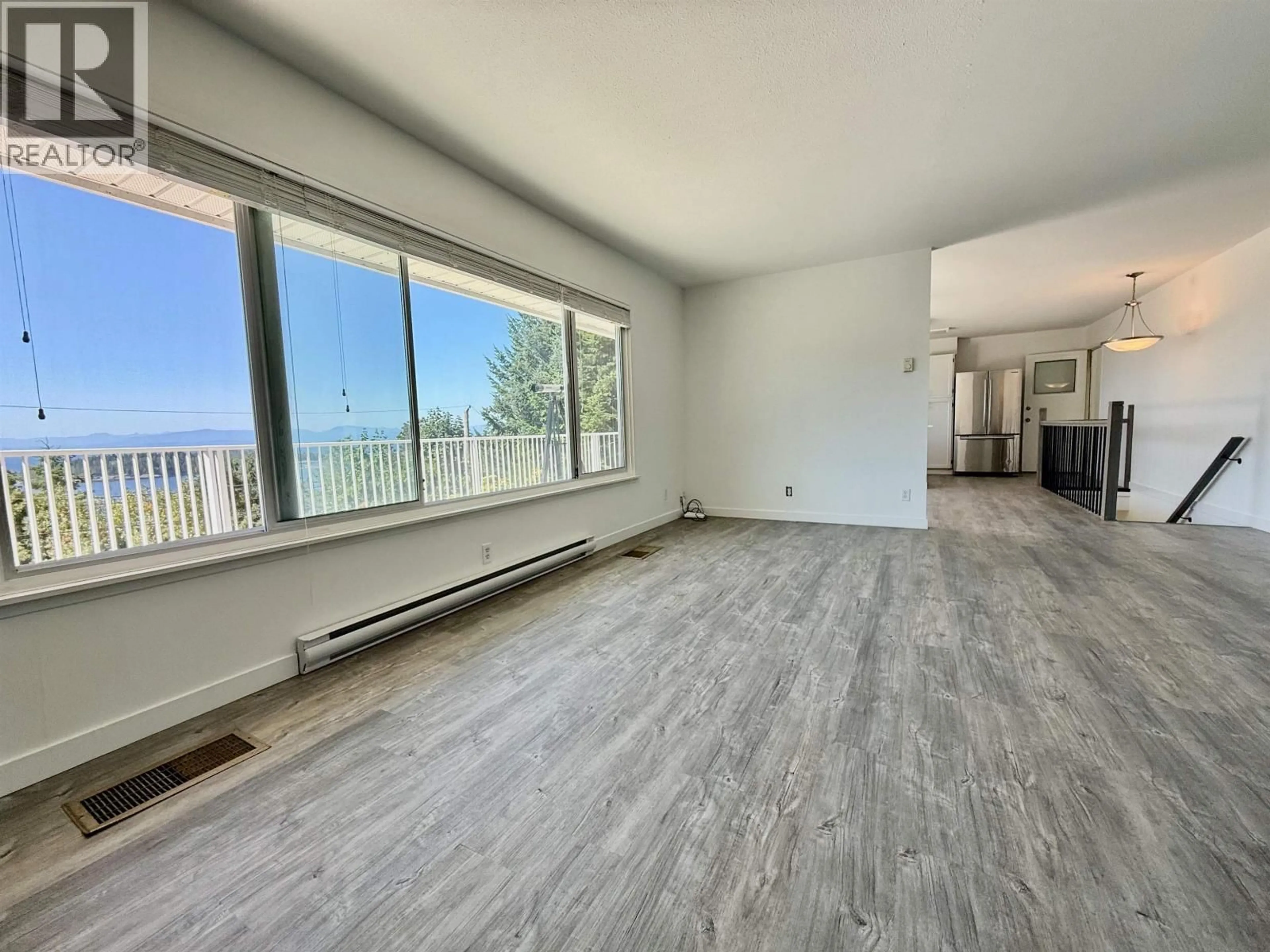 A pic of a room for 6472 JASPER ROAD, Sechelt British Columbia V7Z0S6