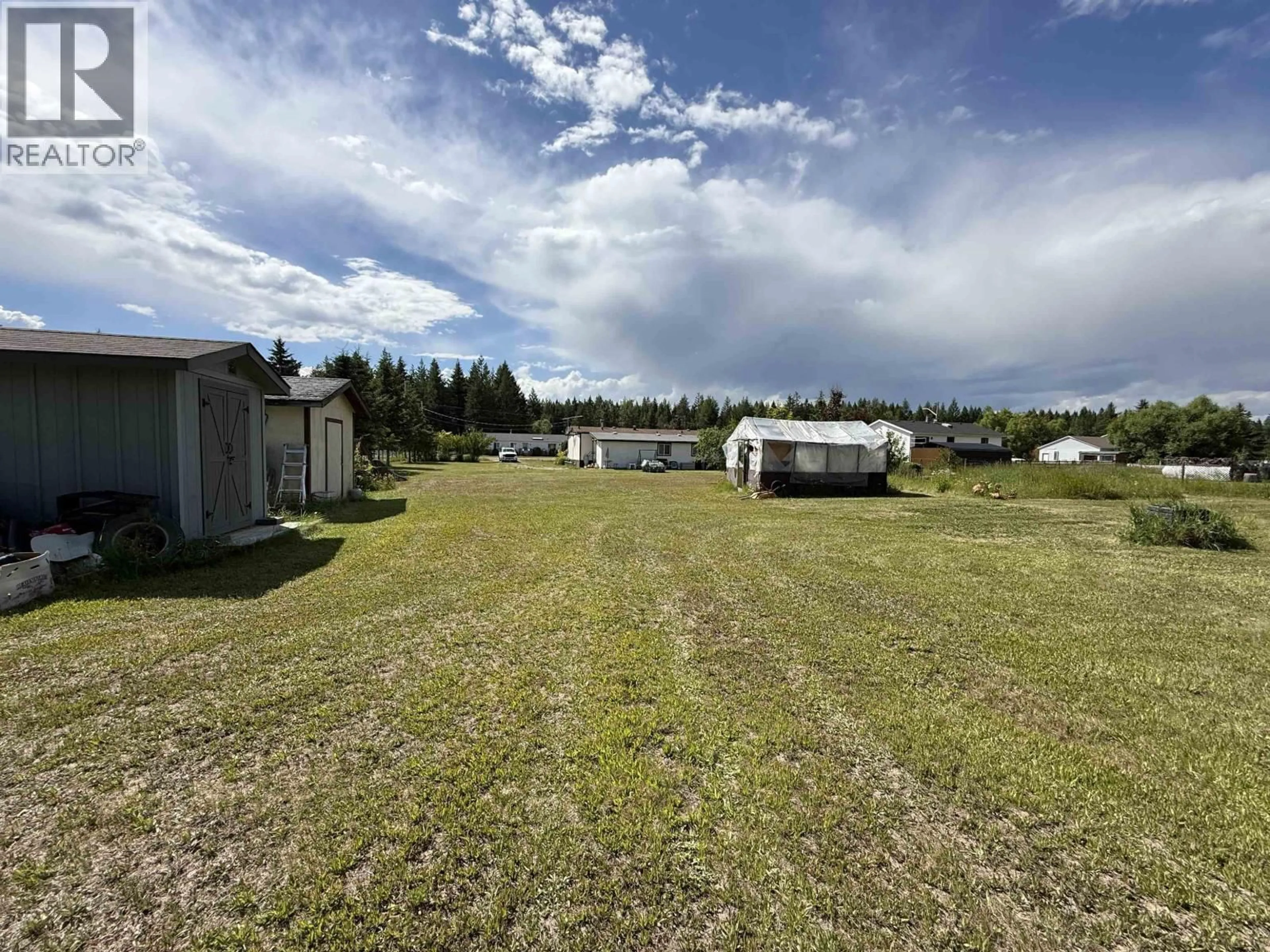 A pic from outside/outdoor area/front of a property/back of a property/a pic from drone, unknown for 4719 DUSTY ROAD, Quesnel British Columbia V2J6L5