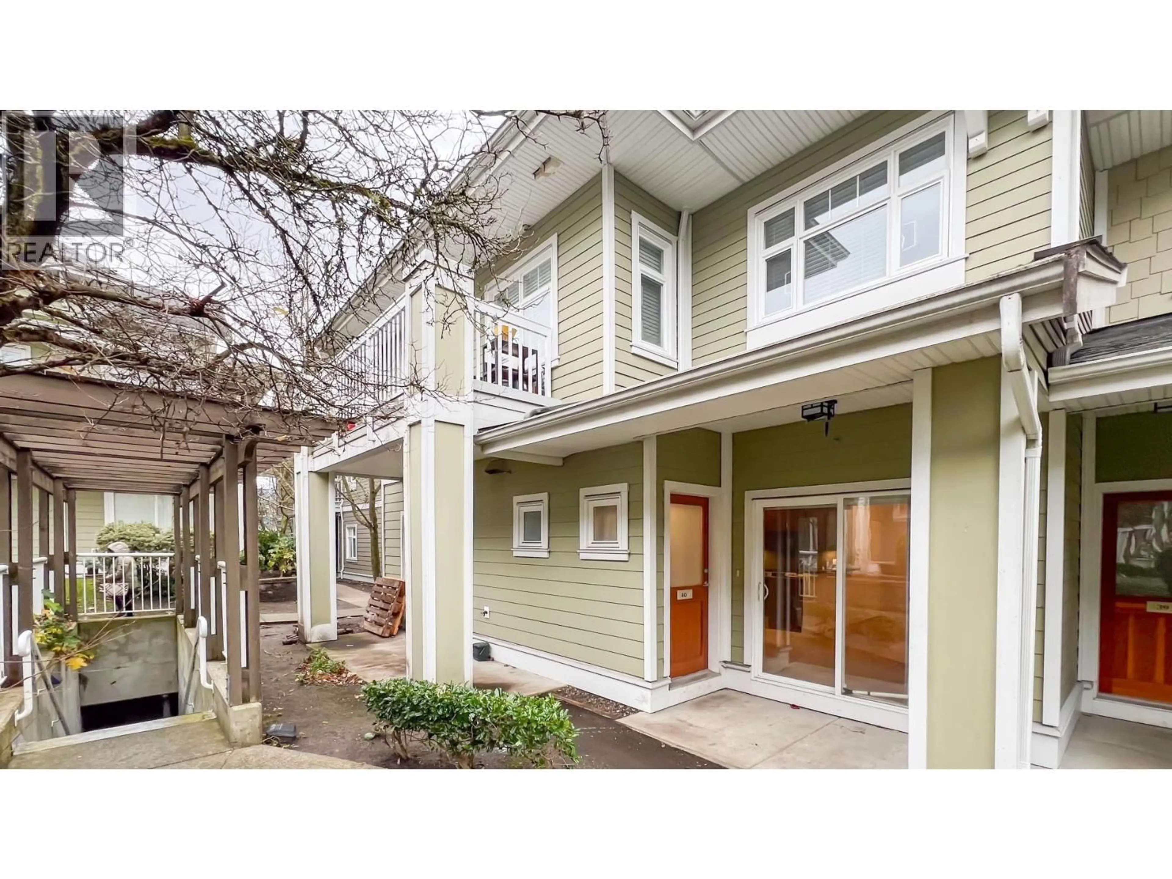 Indoor entryway for 40 - 7388 MACPHERSON AVENUE, Burnaby British Columbia V5J0A1
