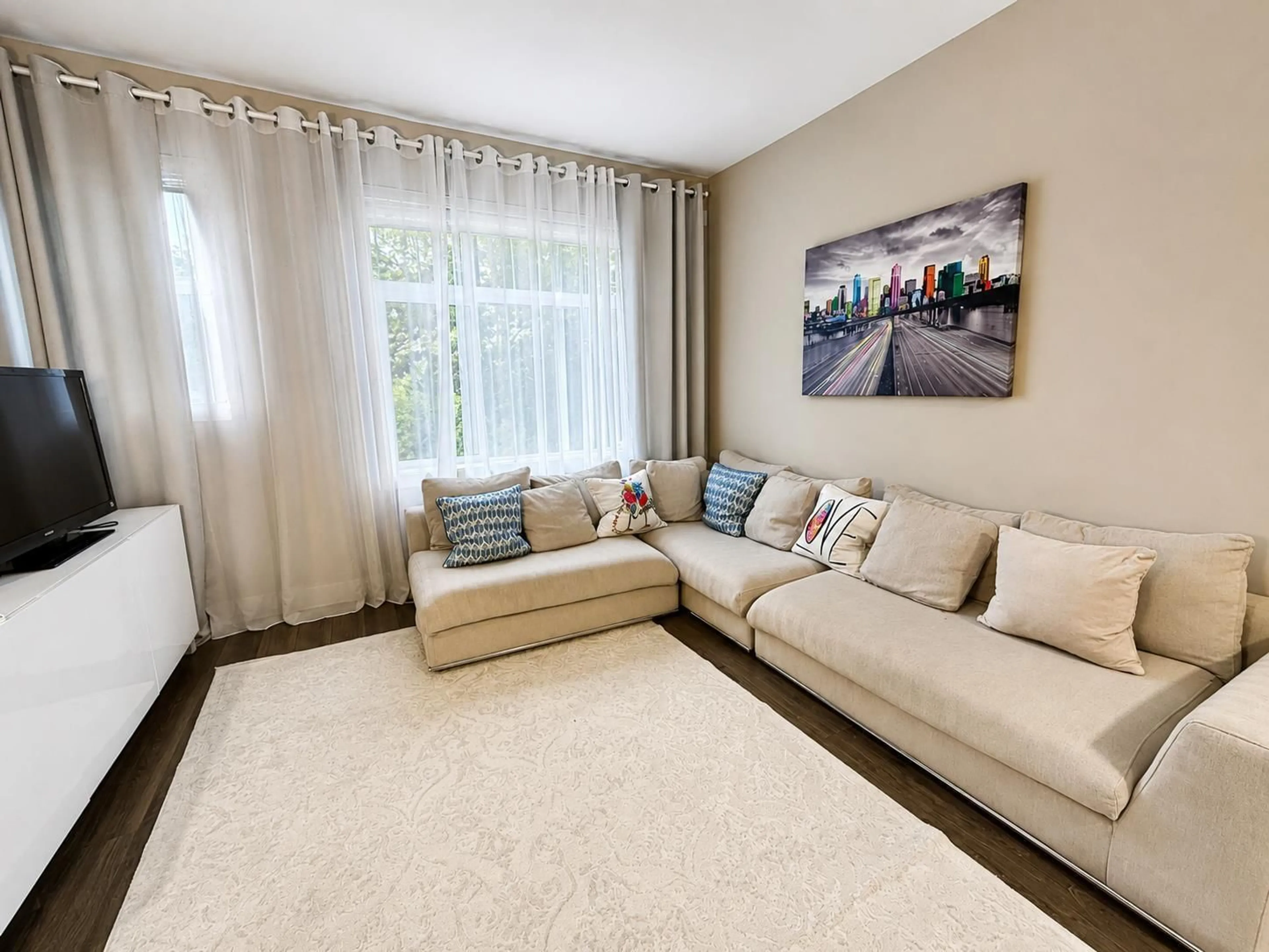 Living room with furniture, carpet floor for 72 - 20852 77A AVENUE, Langley British Columbia V2Y0R8