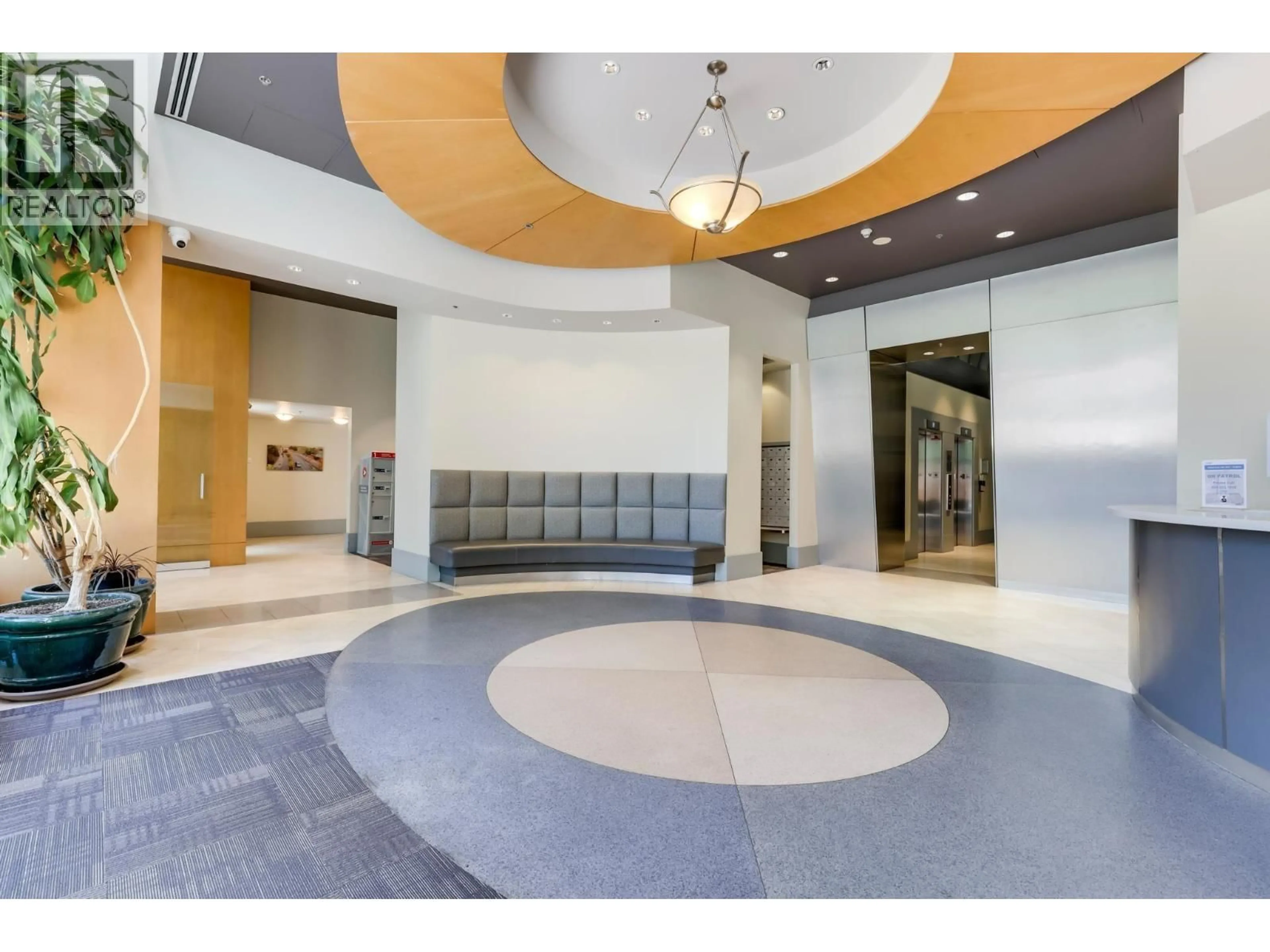 Indoor foyer for TH3 - 63 KEEFER PLACE, Vancouver British Columbia V6B6N6