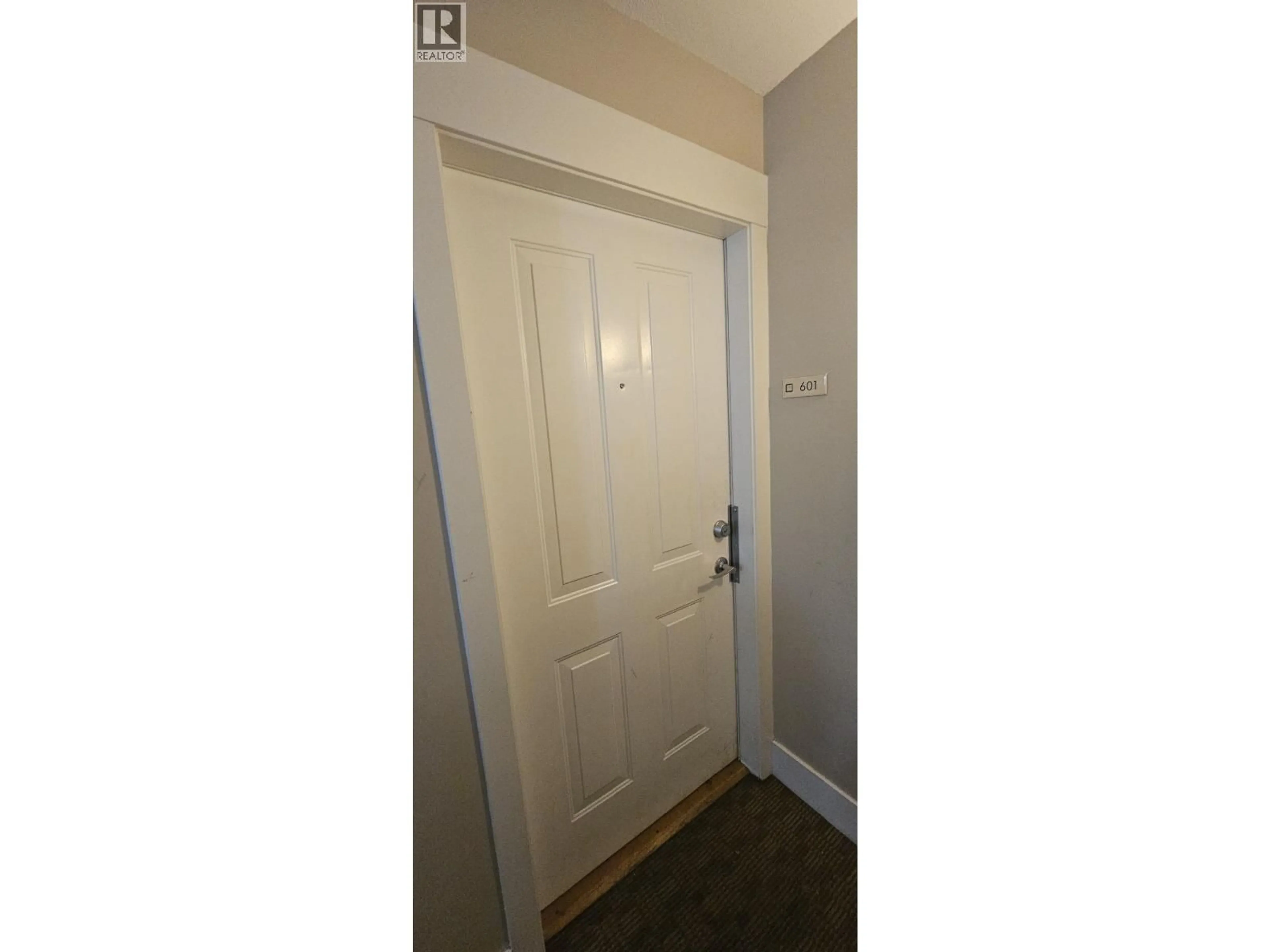 Unknown for 601 - 5380 OBEN STREET, Vancouver British Columbia V5R6H7