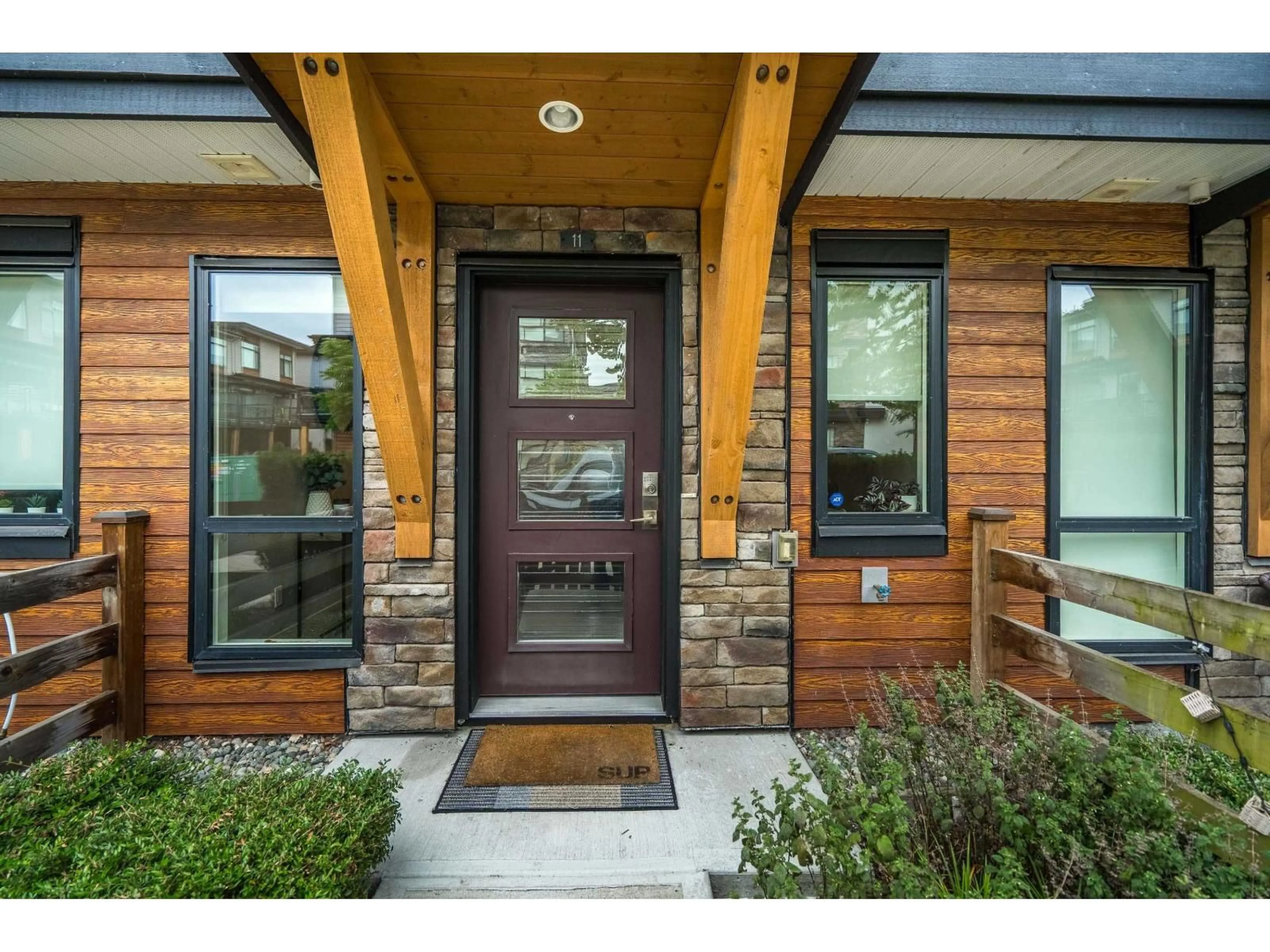 Indoor entryway for 11 - 16488 64 AVENUE, Surrey British Columbia V3S6X6