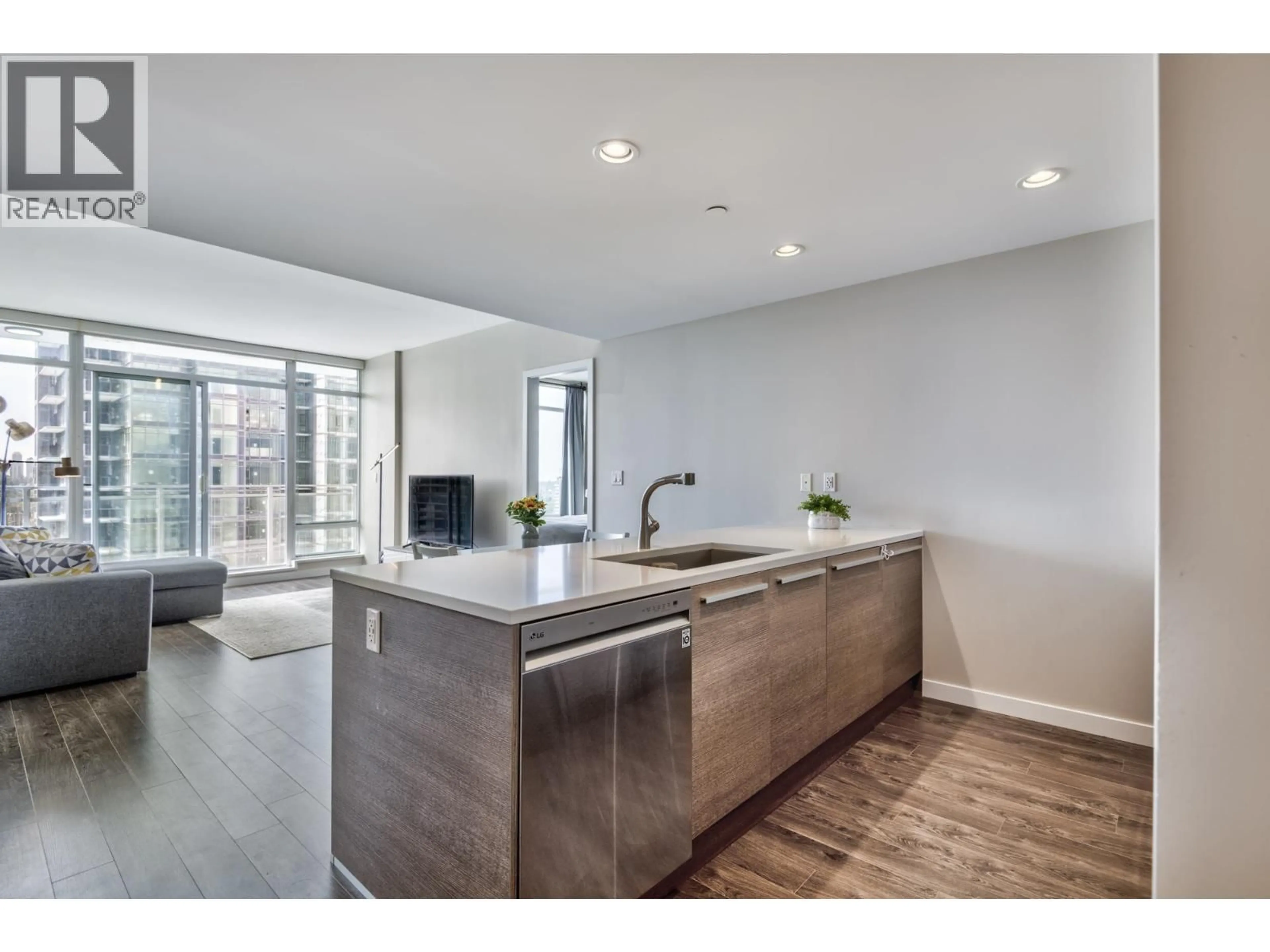 Open concept kitchen, unknown for 2909 - 4485 SKYLINE DRIVE, Burnaby British Columbia V5C0J2