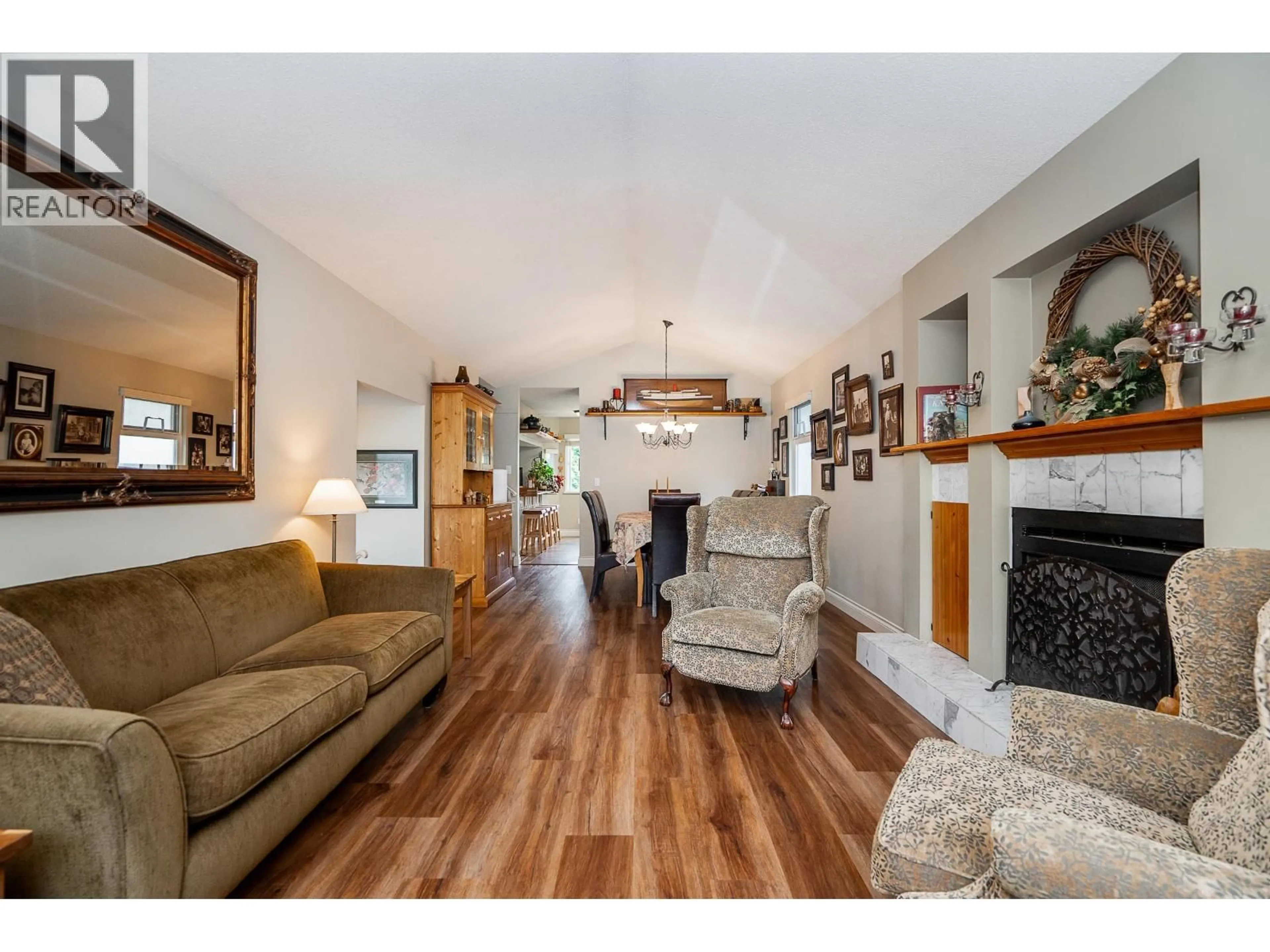 Living room with furniture, wood/laminate floor for 1299 JORDAN STREET, Coquitlam British Columbia V3B6P1