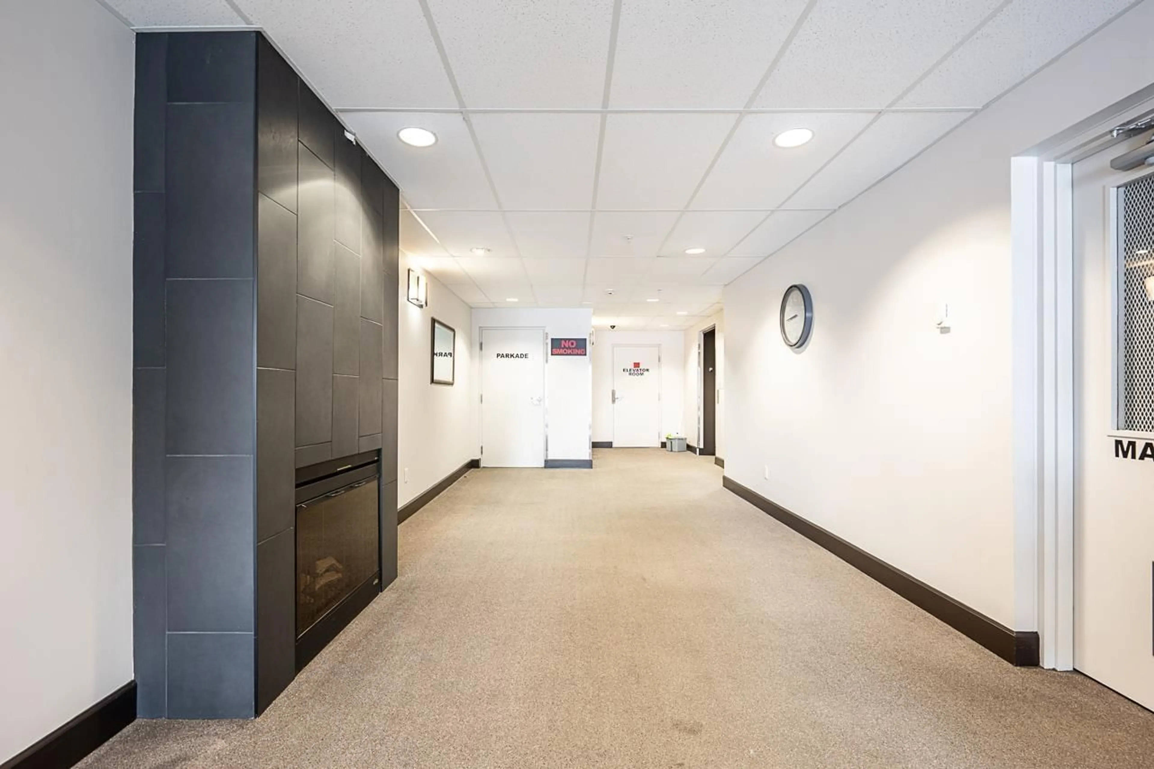 Indoor foyer for 107 - 9108 MARY STREET, Chilliwack British Columbia V2P4J1