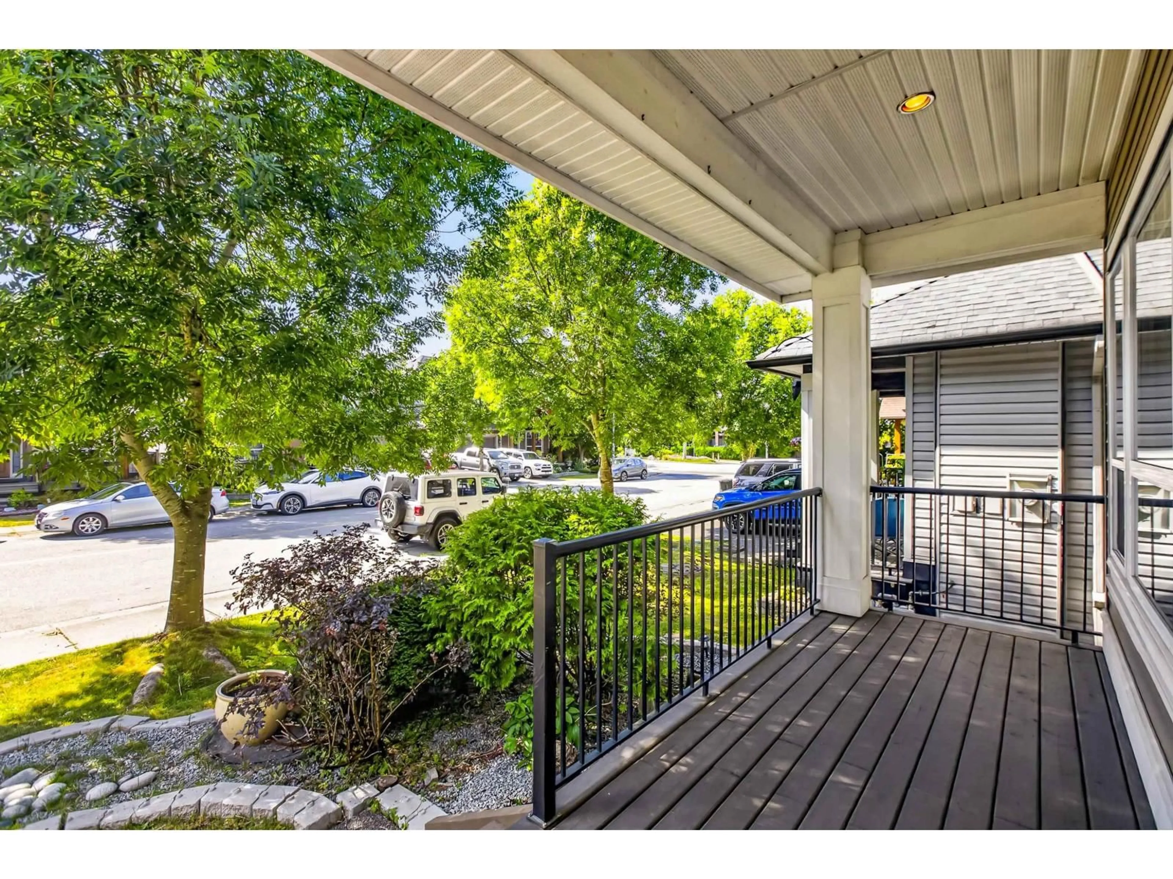 Unknown for 8266 211 STREET, Langley British Columbia V2Y0E4