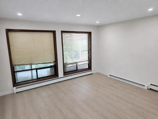 8742 BROADWAY STREET, Chilliwack 5